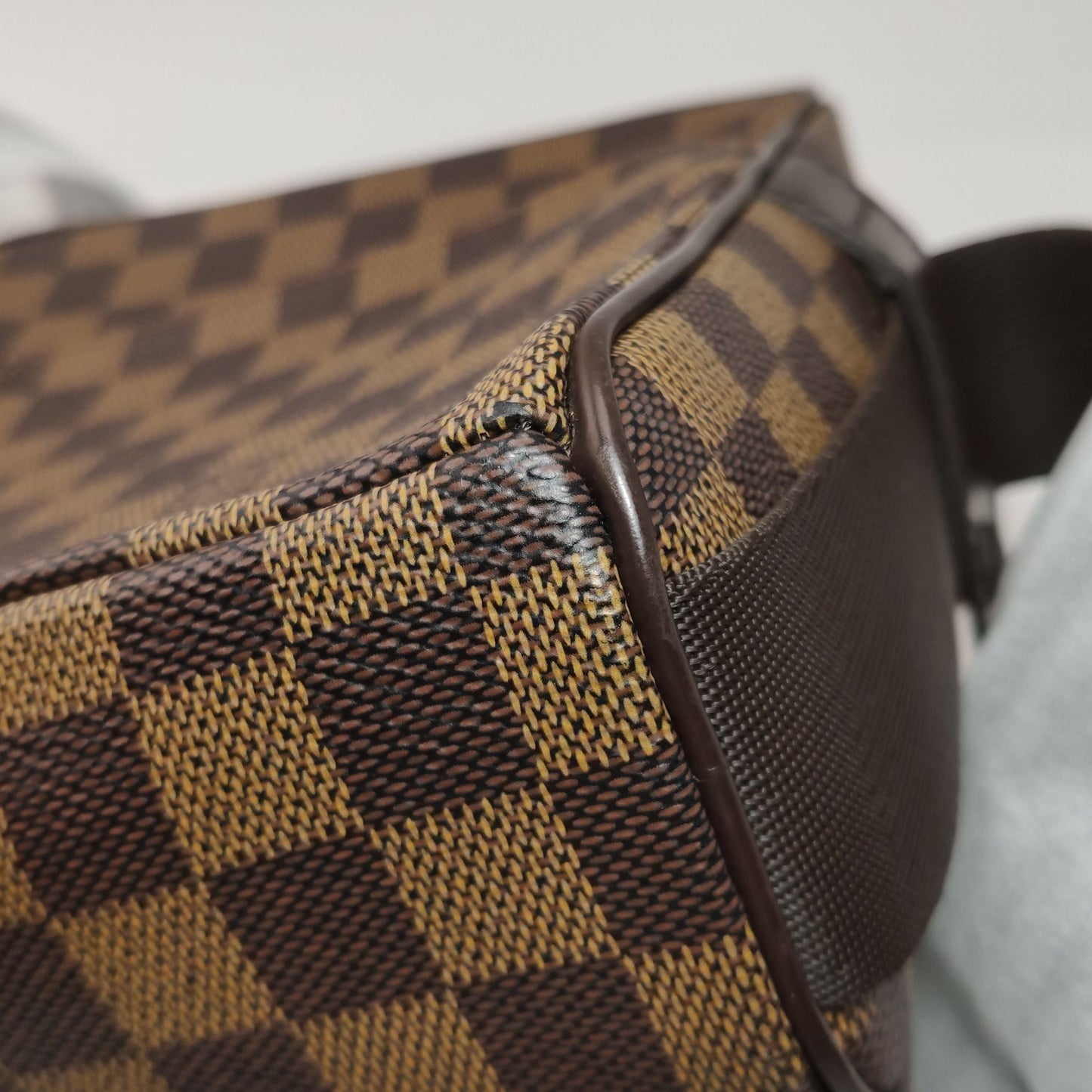 Preloved GLM-Olav Checkerboard Messenger Bag 250525781208068