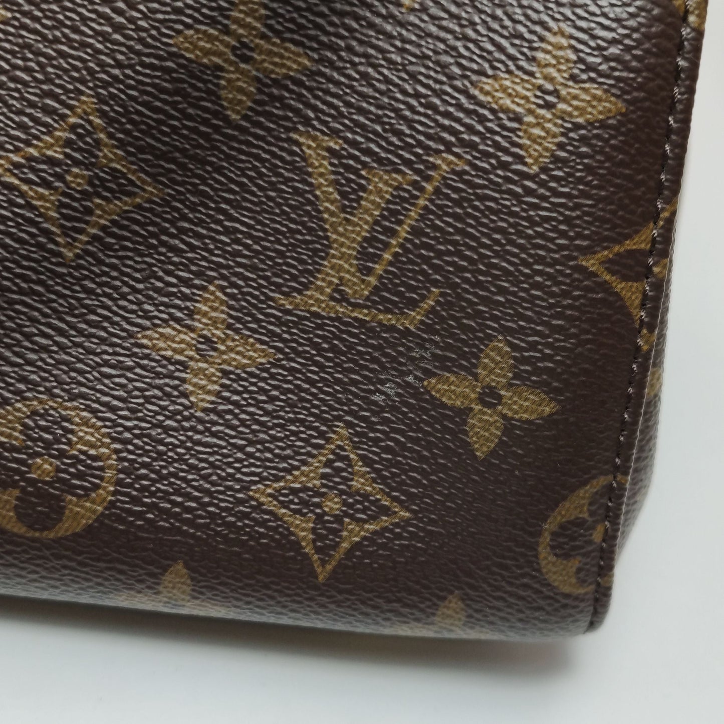 Preloved GLM-Venus Leather Monogram Reversible Flap Shoulder Bag Crossbody Bag 250523781204894