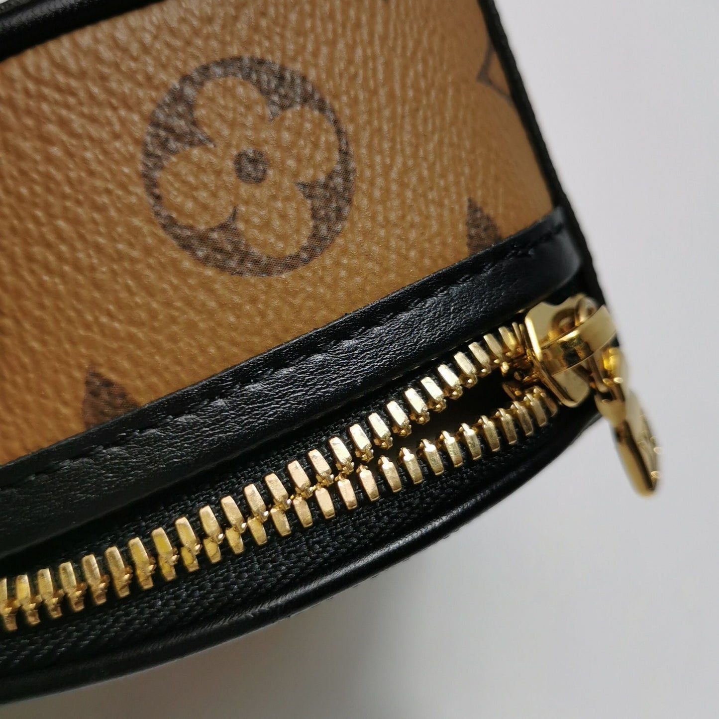 Preloved GLM-Boite Chapeau Mini Calfskin Reverse Monogram Crossbody Bag with Chip 250508781183366