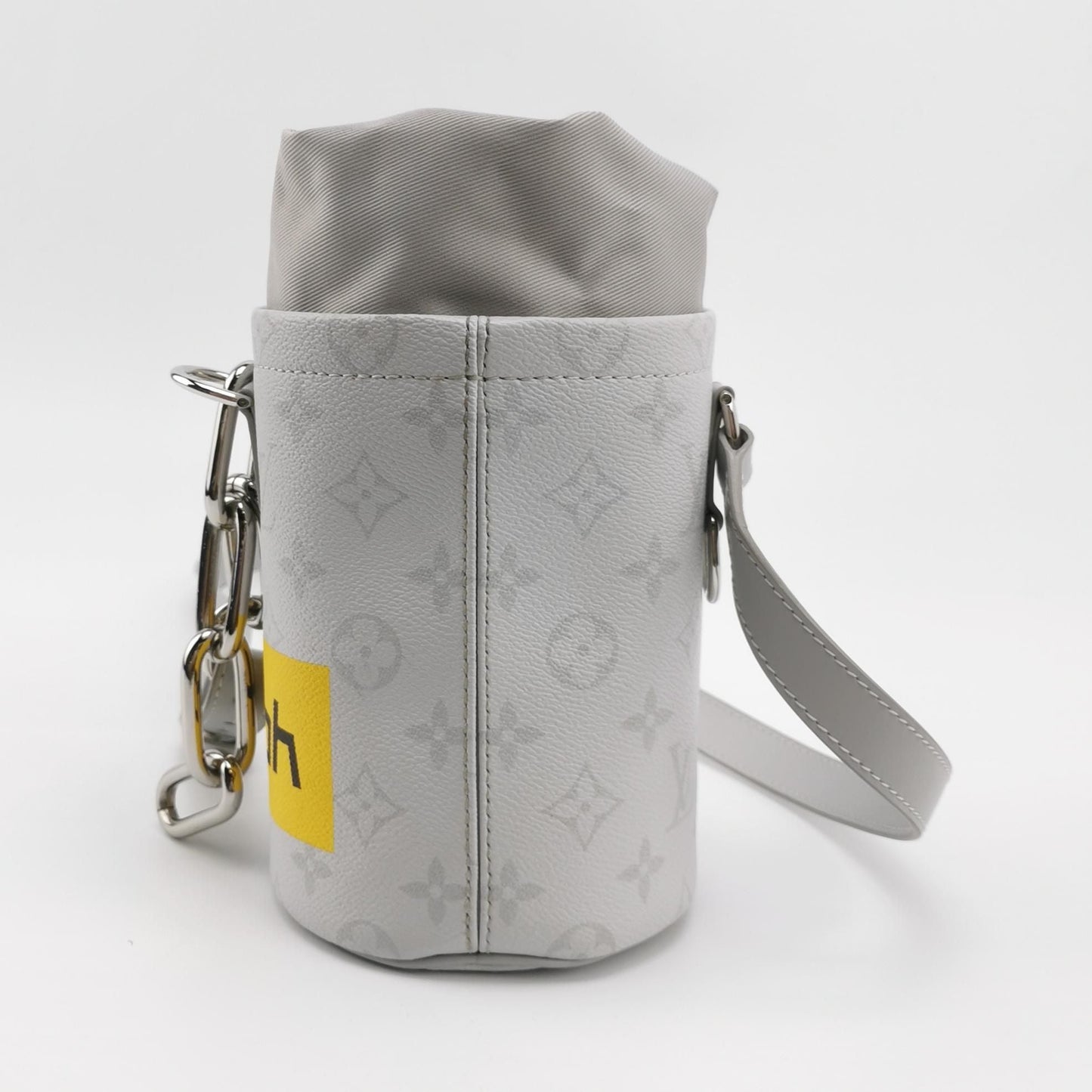Preloved GLM-Chalk Leather Nylon Drawstring Bucket Crossbody Bag 250507781182121