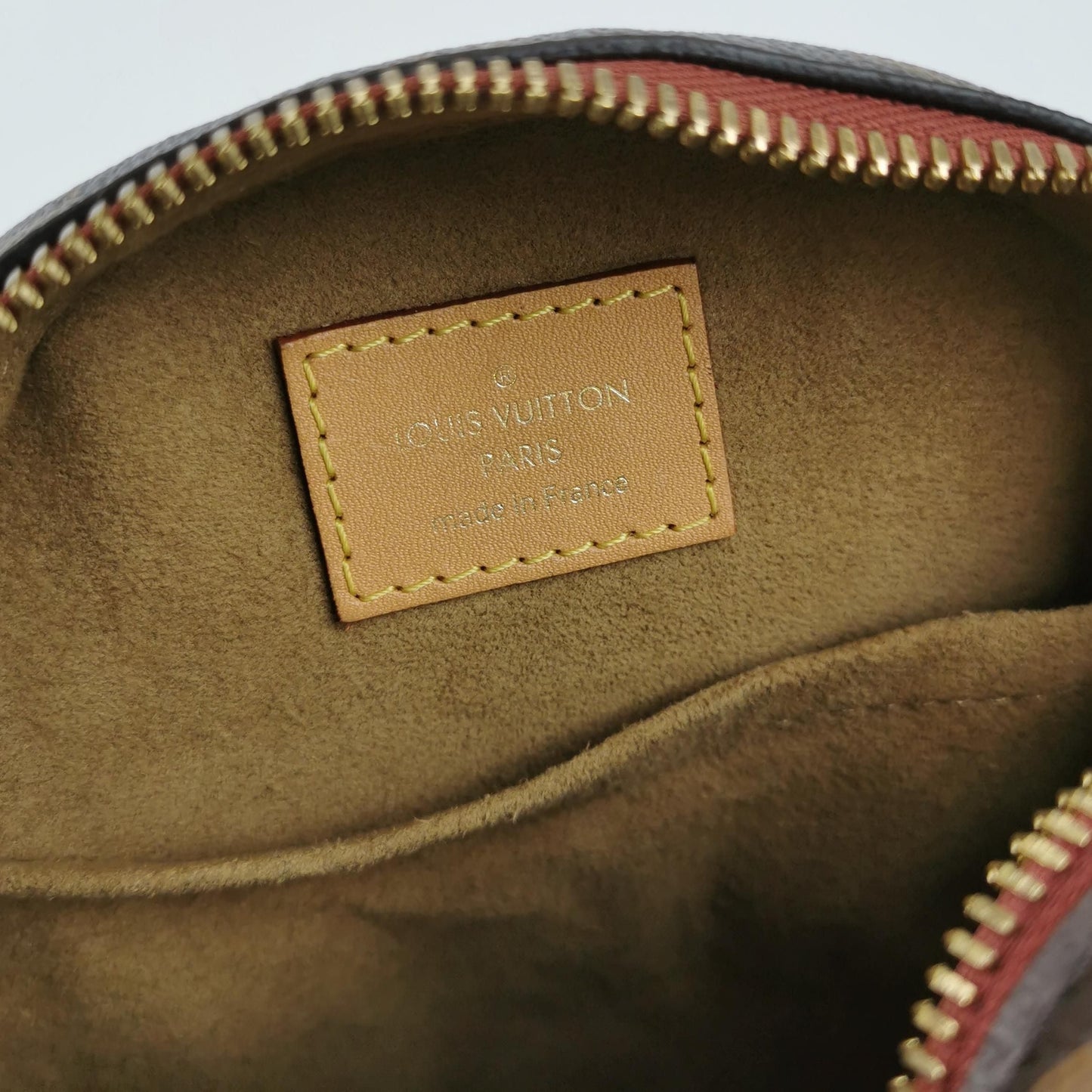 Preloved GLM-Boite Chapeau Small Monogram Crossbody Bag 250430781172780