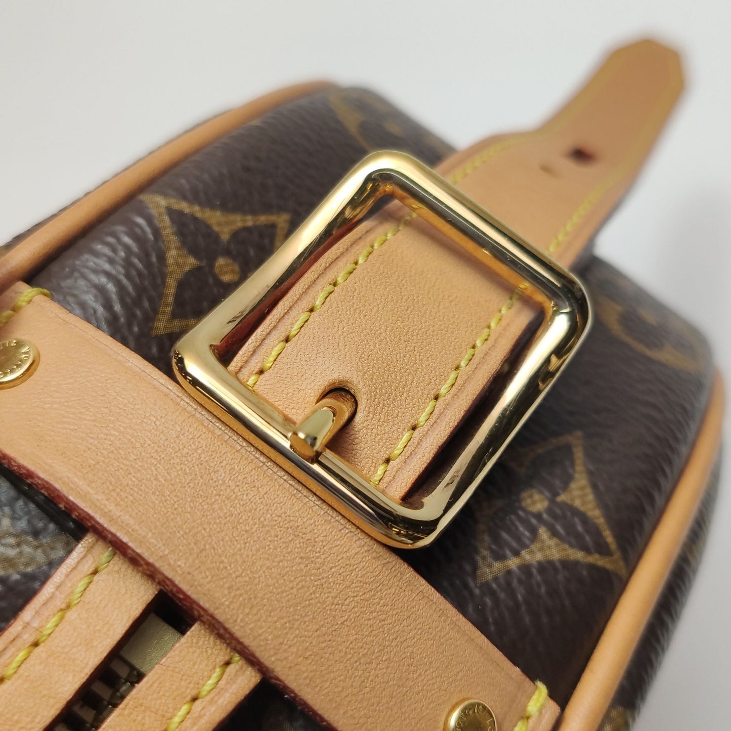 Preloved GLM-Boite Chapeau Small Monogram Crossbody Bag 250430781172780