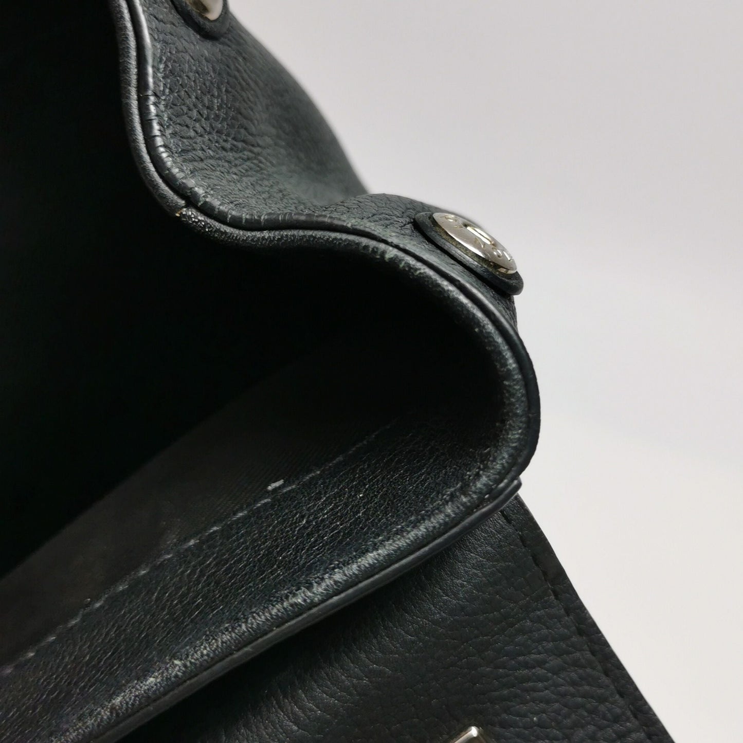 Preloved GLM-Lockme Leather Crossbody Bag 250426781166540