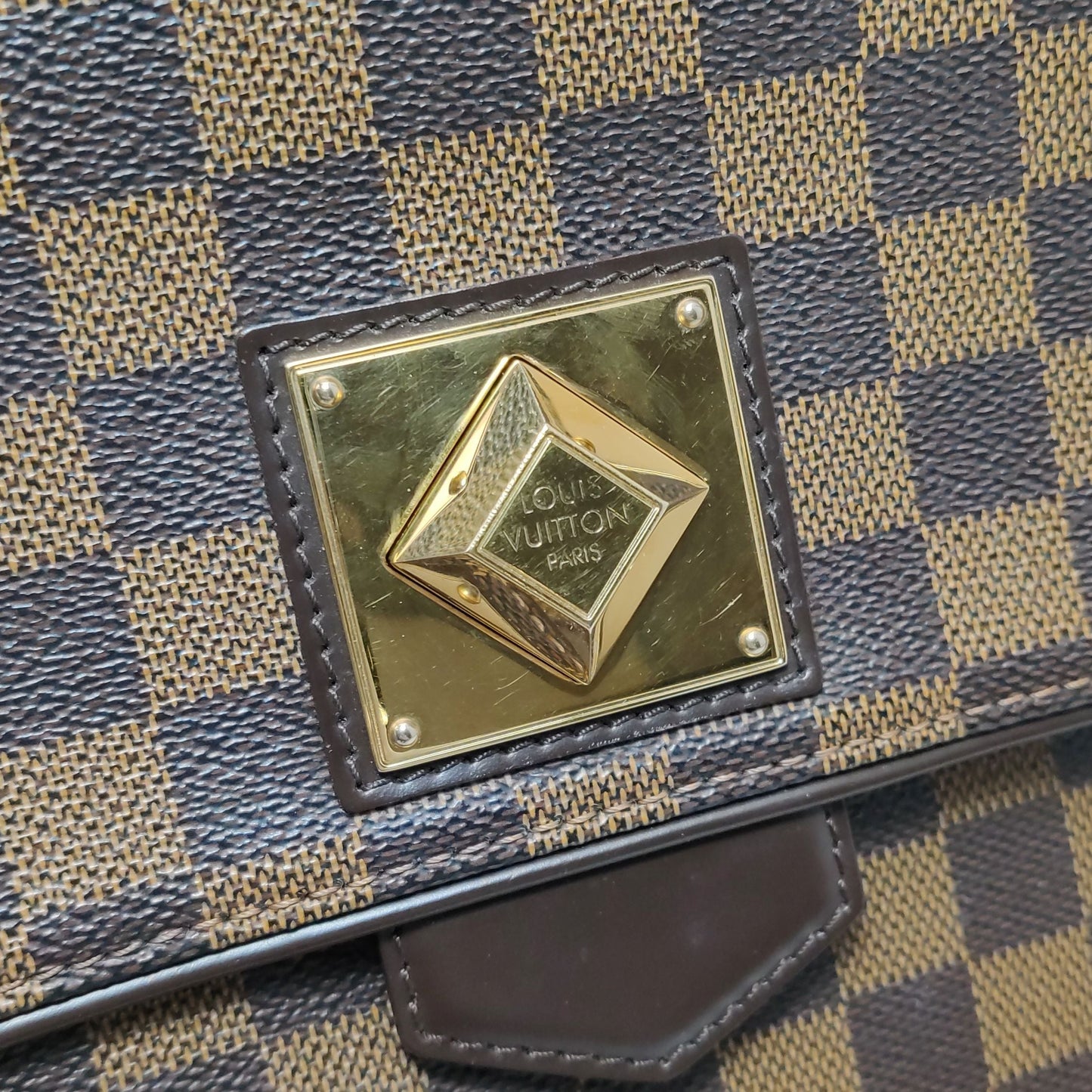 Preloved GLM-Bergamo Checkered Square Twist Lock Shoulder Bag Crossbody Bag 250424781163744