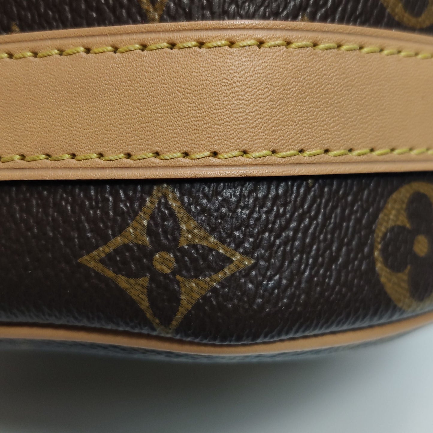Preloved GLM-Boite Chapeau Small Monogram Crossbody Bag 250422781159725