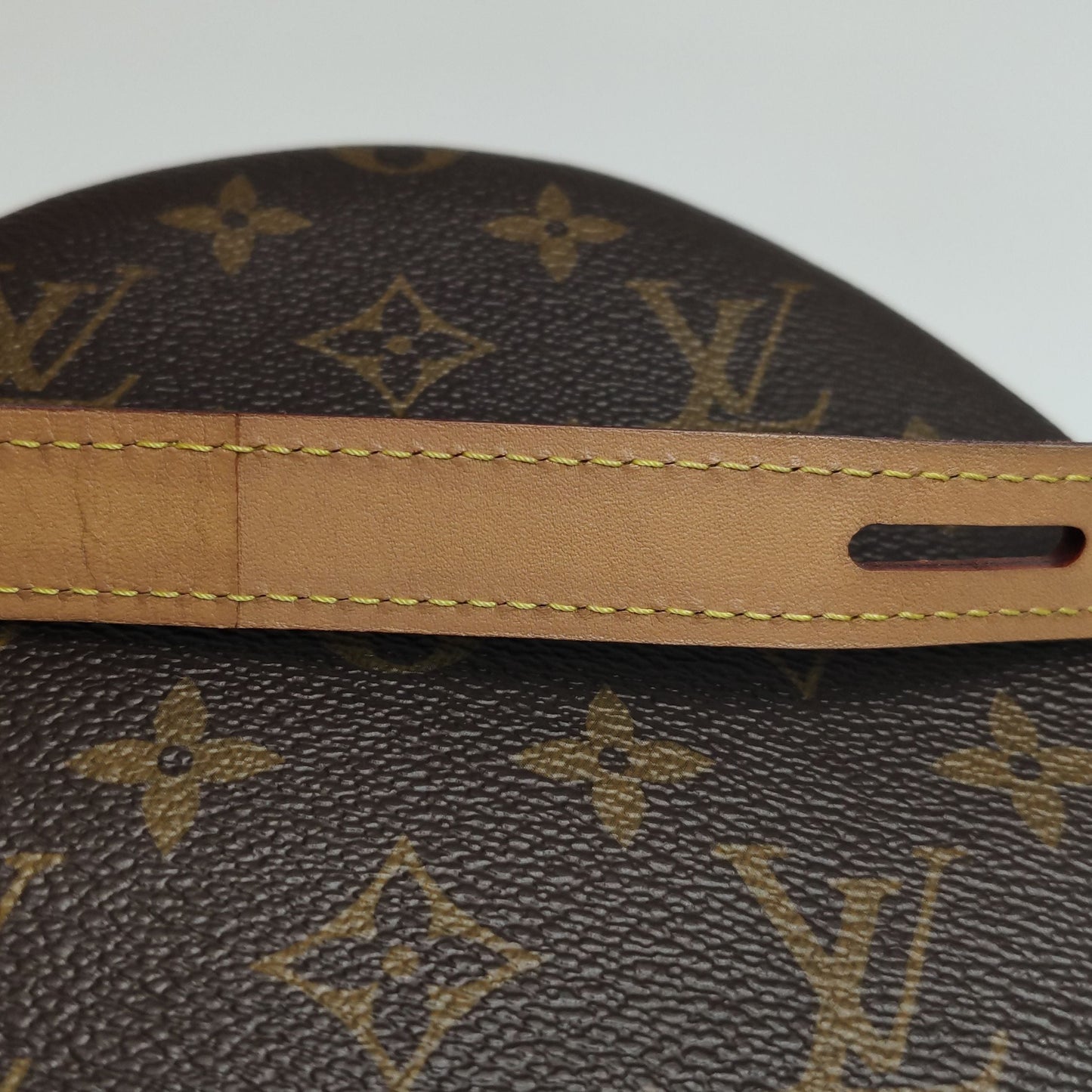 Preloved GLM-Boite Chapeau Small Monogram Crossbody Bag 250422781159725