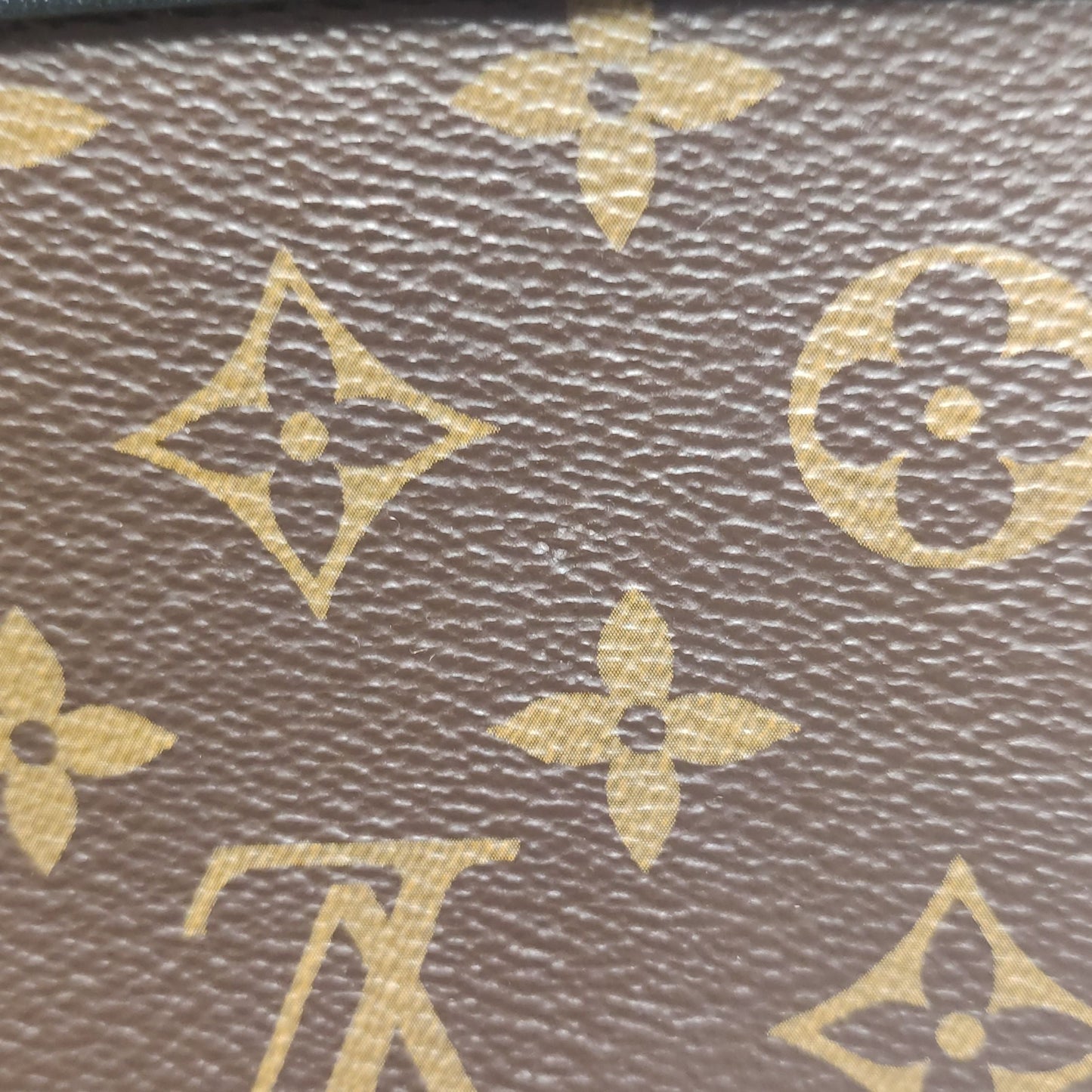 Preloved GLM-Locky BB Monogram Lock Crossbody Bag with Chip 250417781152236