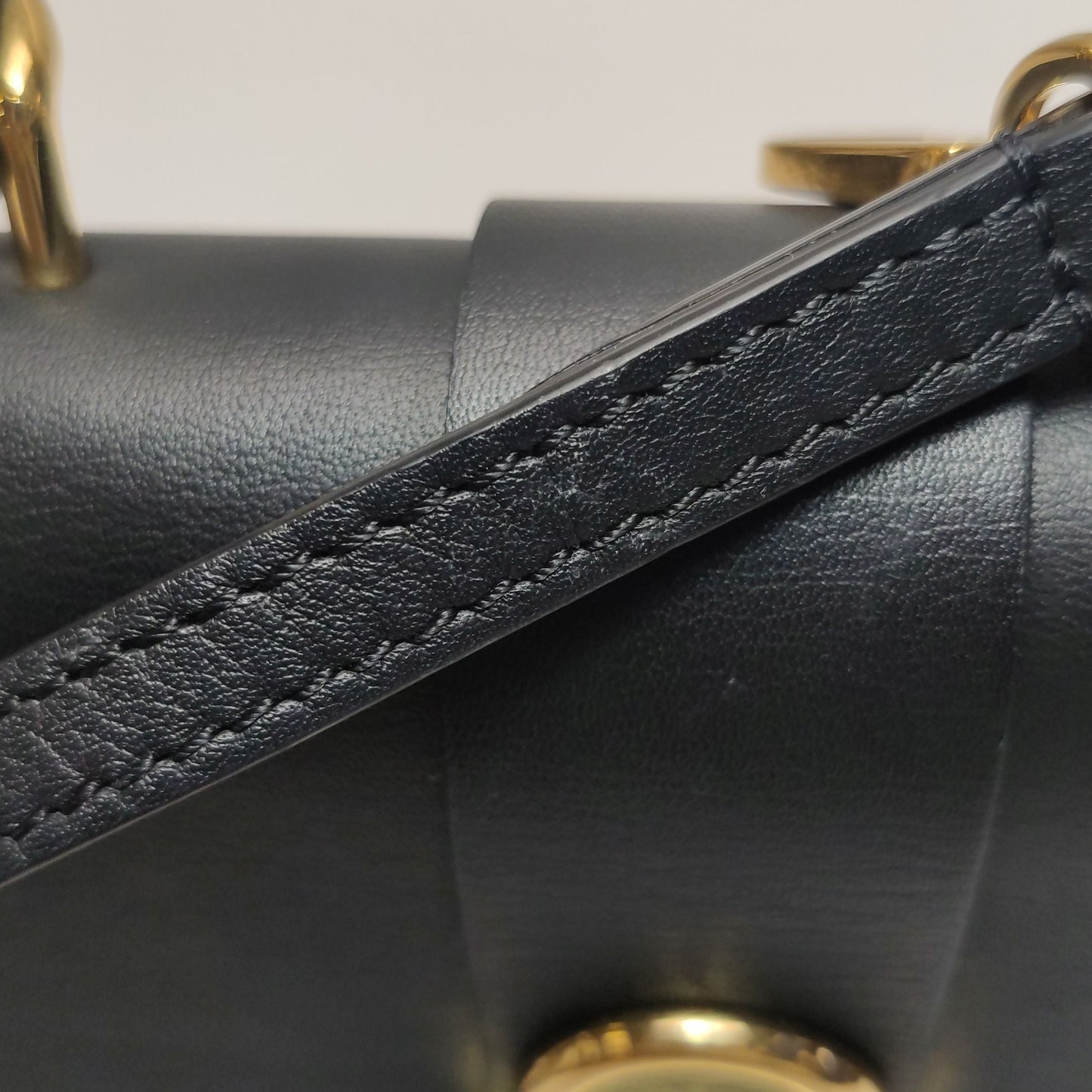 Preloved GLM-Locky BB Monogram Lock Crossbody Bag with Chip 250417781152236