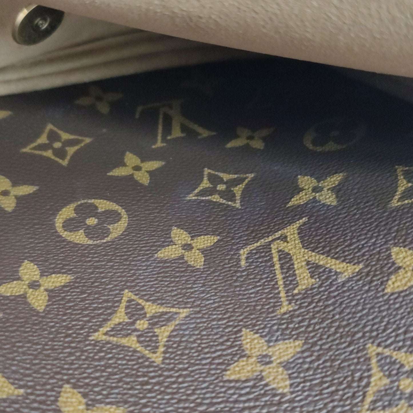 Preloved GLM-Marignan Leather Monogram Crossbody Bag 250417781152286