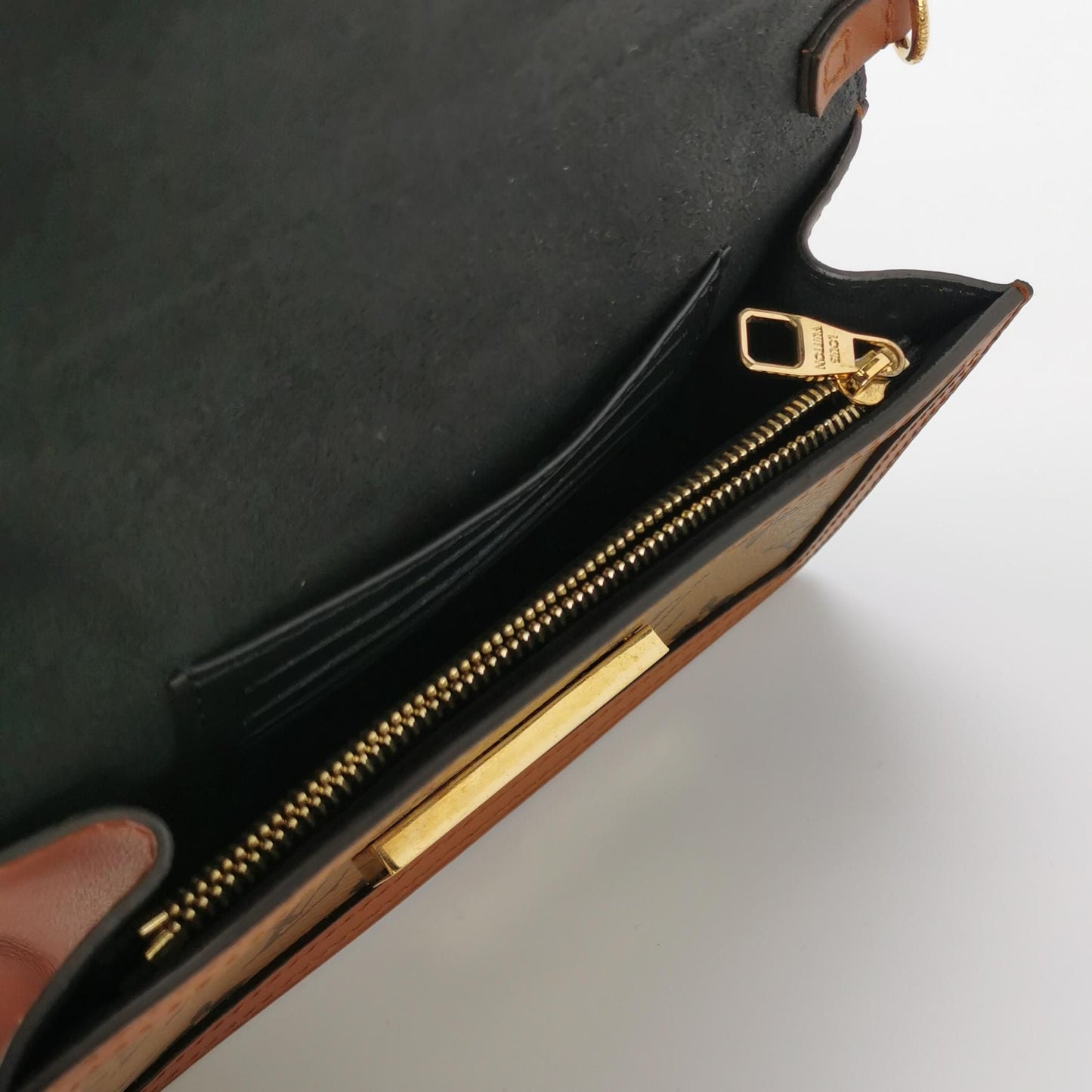 Preloved GLM-Dauphine Mini Monogram Empreinte Leather Crossbody Bag 250416781151127