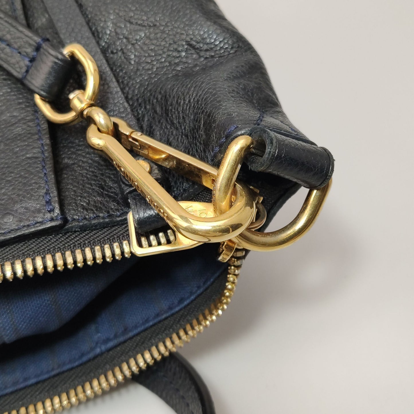 Preloved GLM-Lumineuse Leather Monogram Zip Pocket Hobo Shoulder Bag 250411781144170