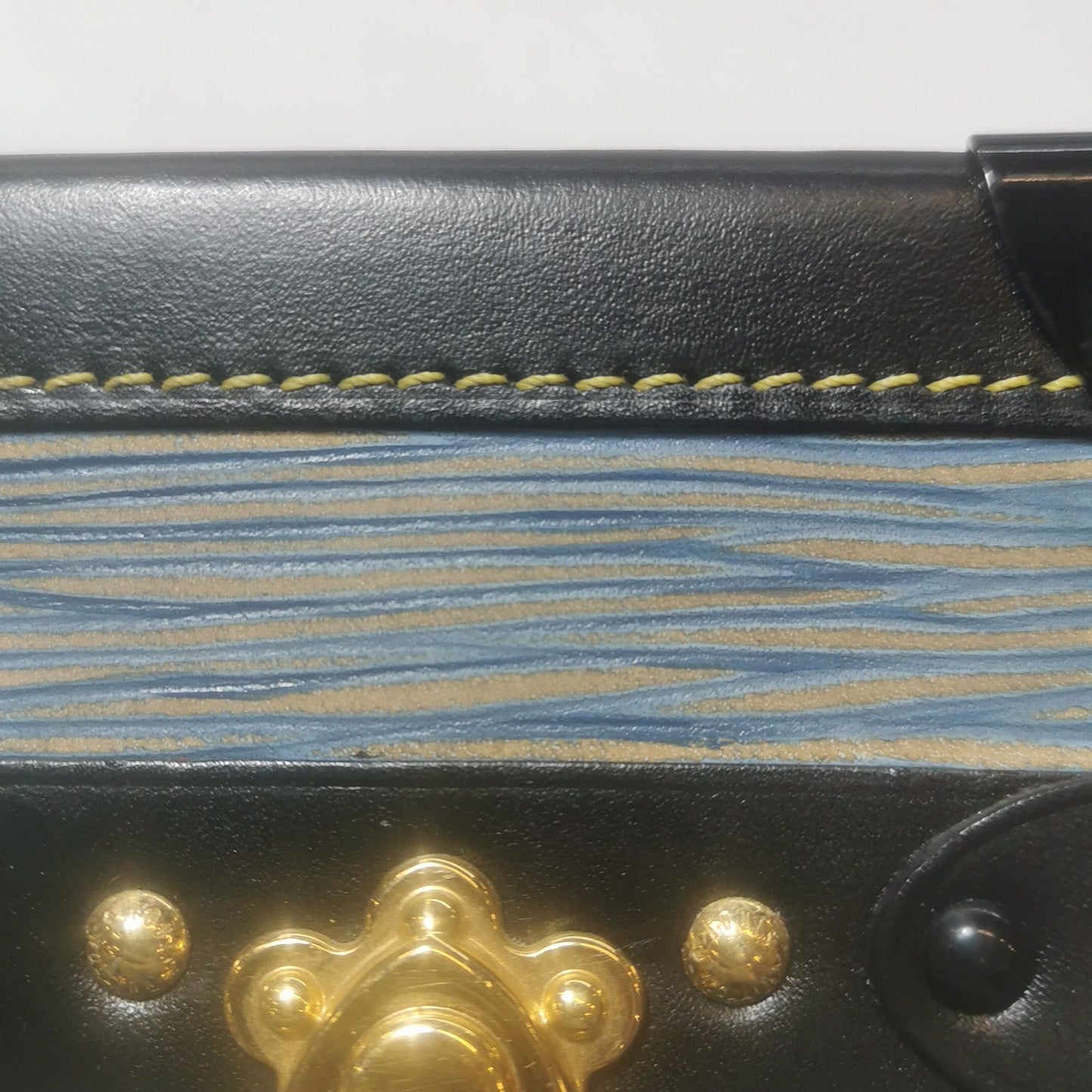 Preloved GLM-Petite Malle Small Box Calfskin Water Wave S-lock Crossbody Bag 250409781140736