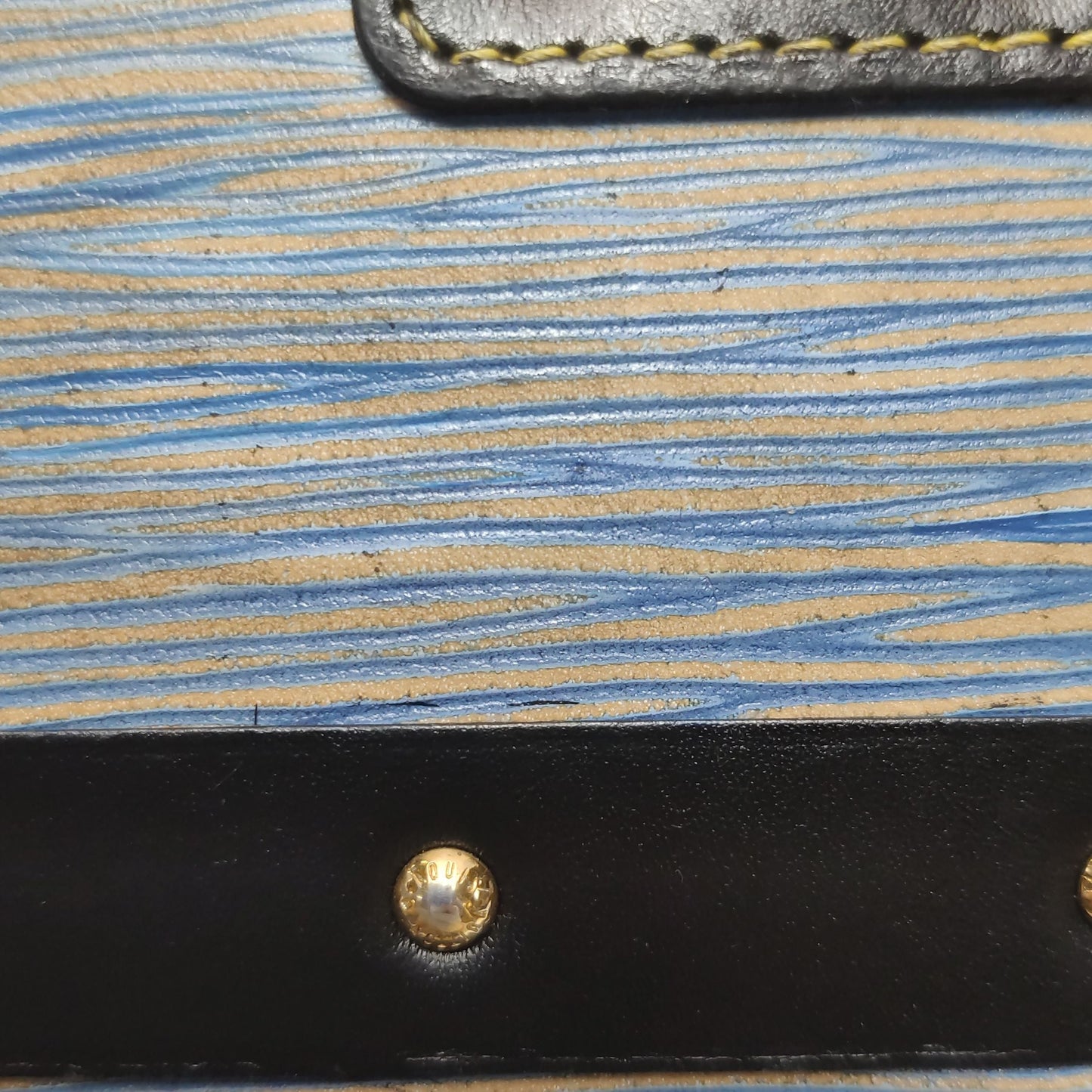 Preloved GLM-Petite Malle Small Box Calfskin Water Wave S-lock Crossbody Bag 250409781140736