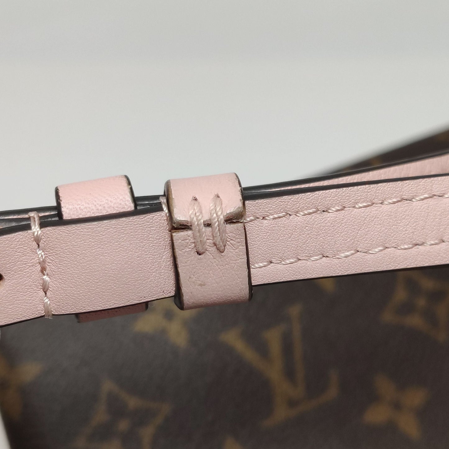 Preloved GLM-Locky BB Monogram Lock Crossbody Bag with Chip 250409781140665