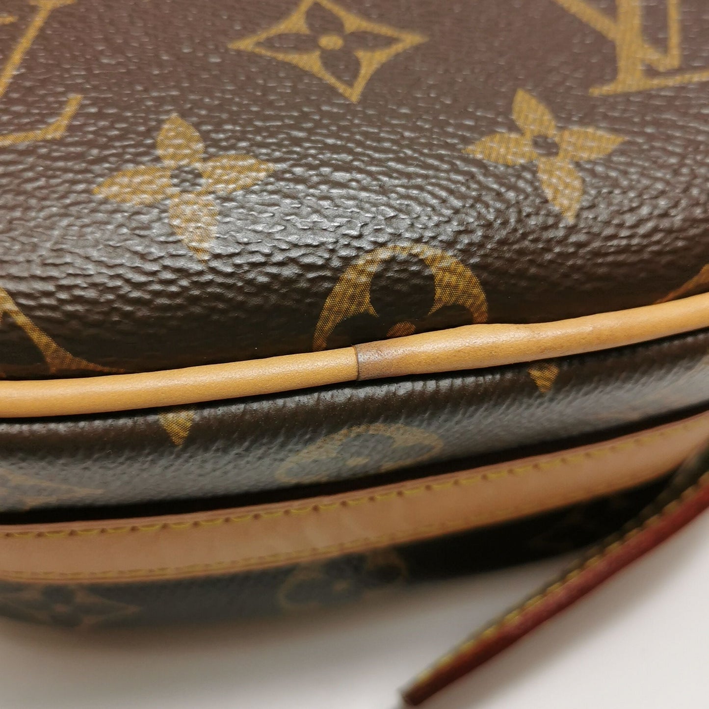 Preloved GLM-Boite Chapeau Small Monogram Crossbody Bag 250402781131477