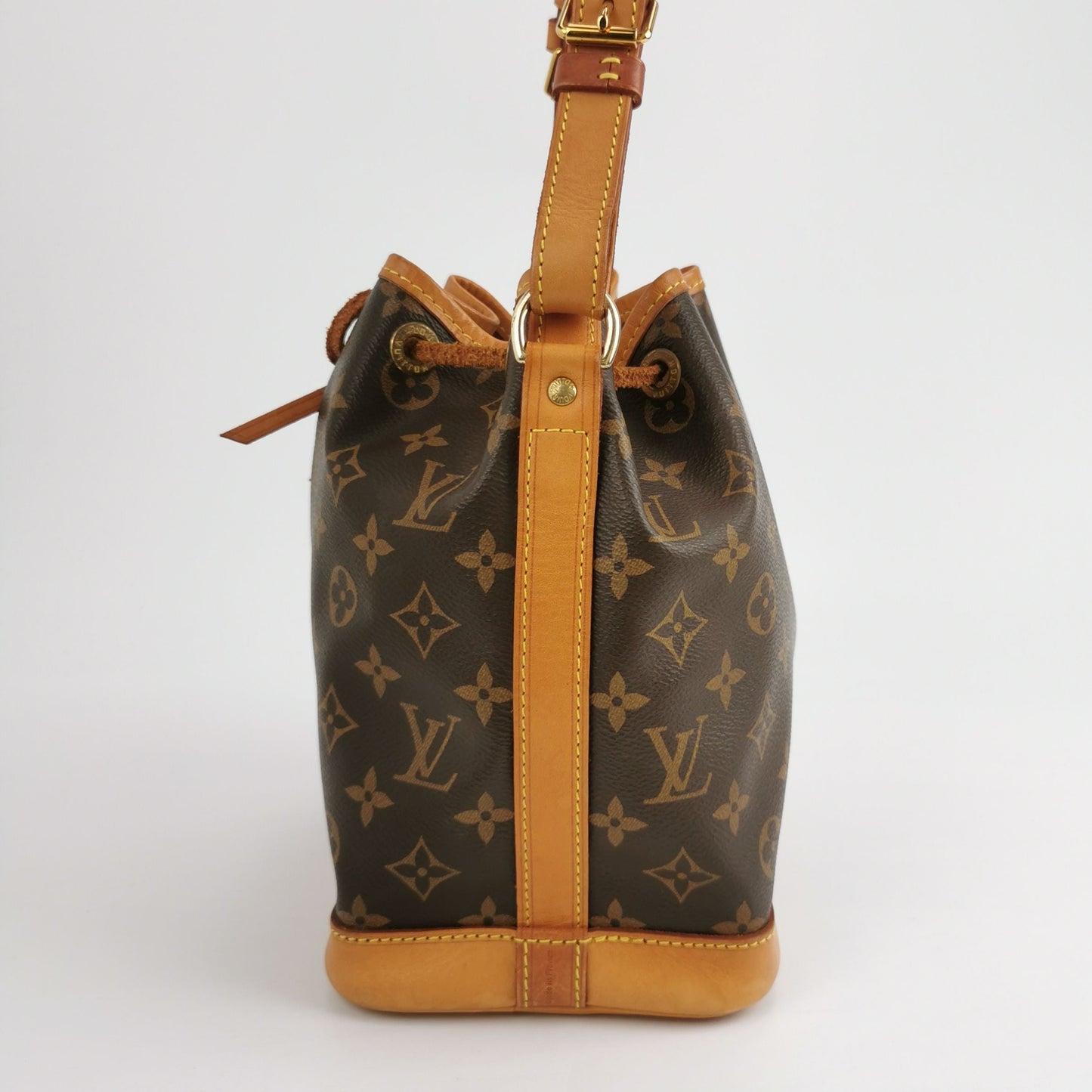 Preloved GLM-NOE BB Monogram Drawstring Crossbody Bag 250401781129666