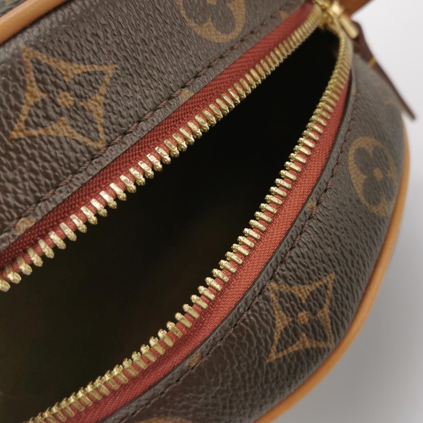 Preloved GLM-Boite Chapeau Small Monogram Crossbody Bag 250327781123301