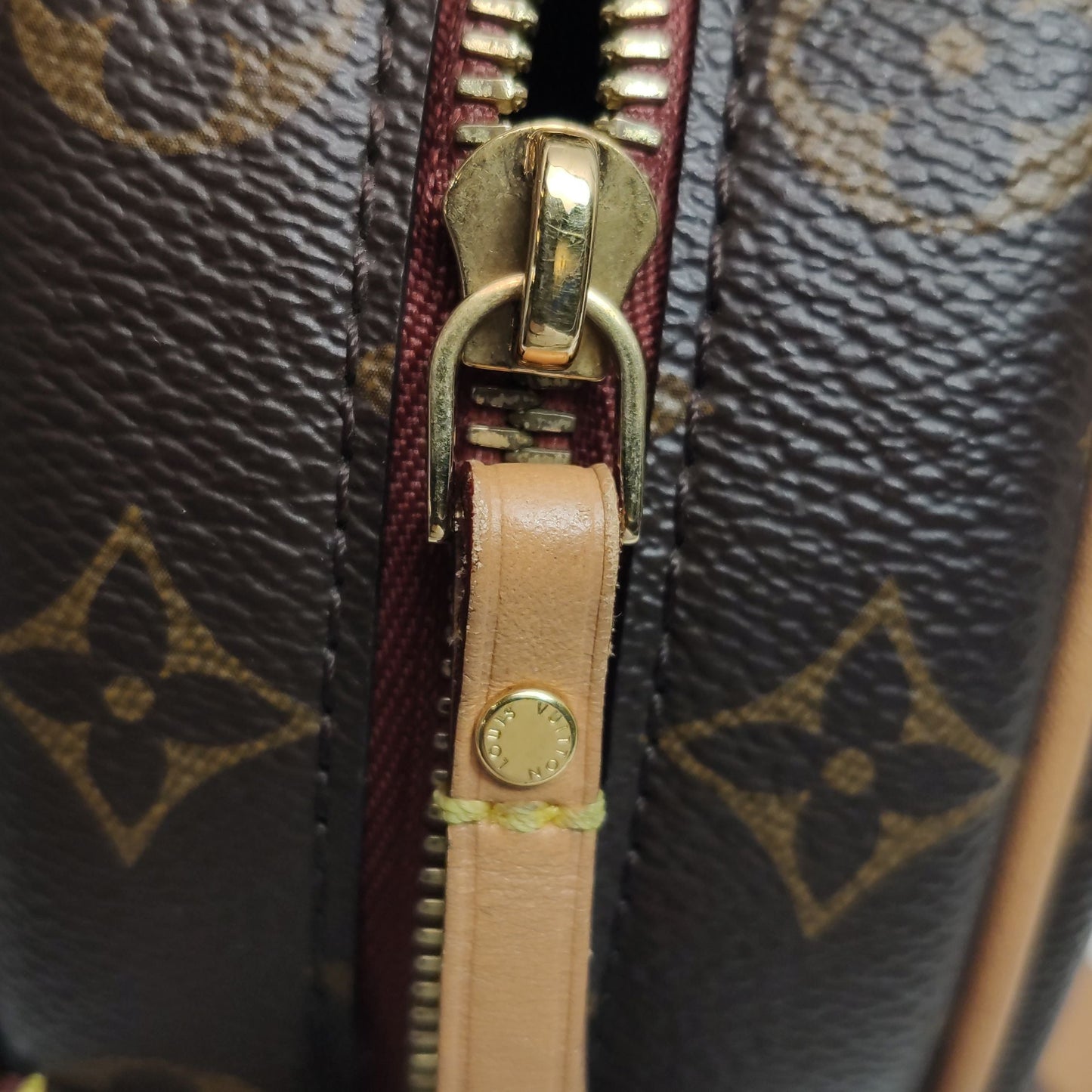 Preloved GLM-Boite Chapeau Small Monogram Crossbody Bag 250327781123301