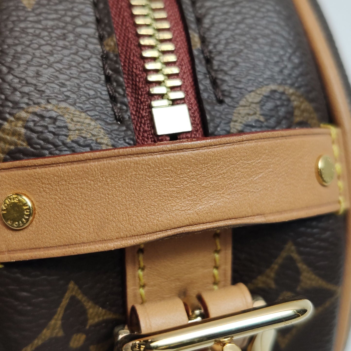 Preloved GLM-Boite Chapeau Small Monogram Crossbody Bag 250327781123301