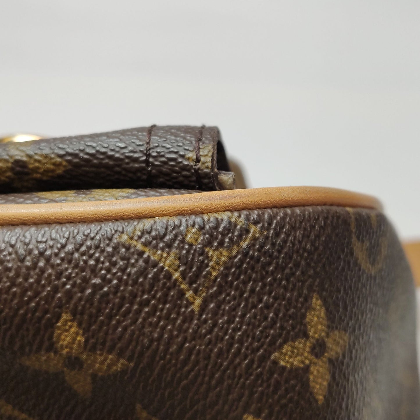 Preloved GLM-Manhattan Monogram Crossbody Bag 250317781109104