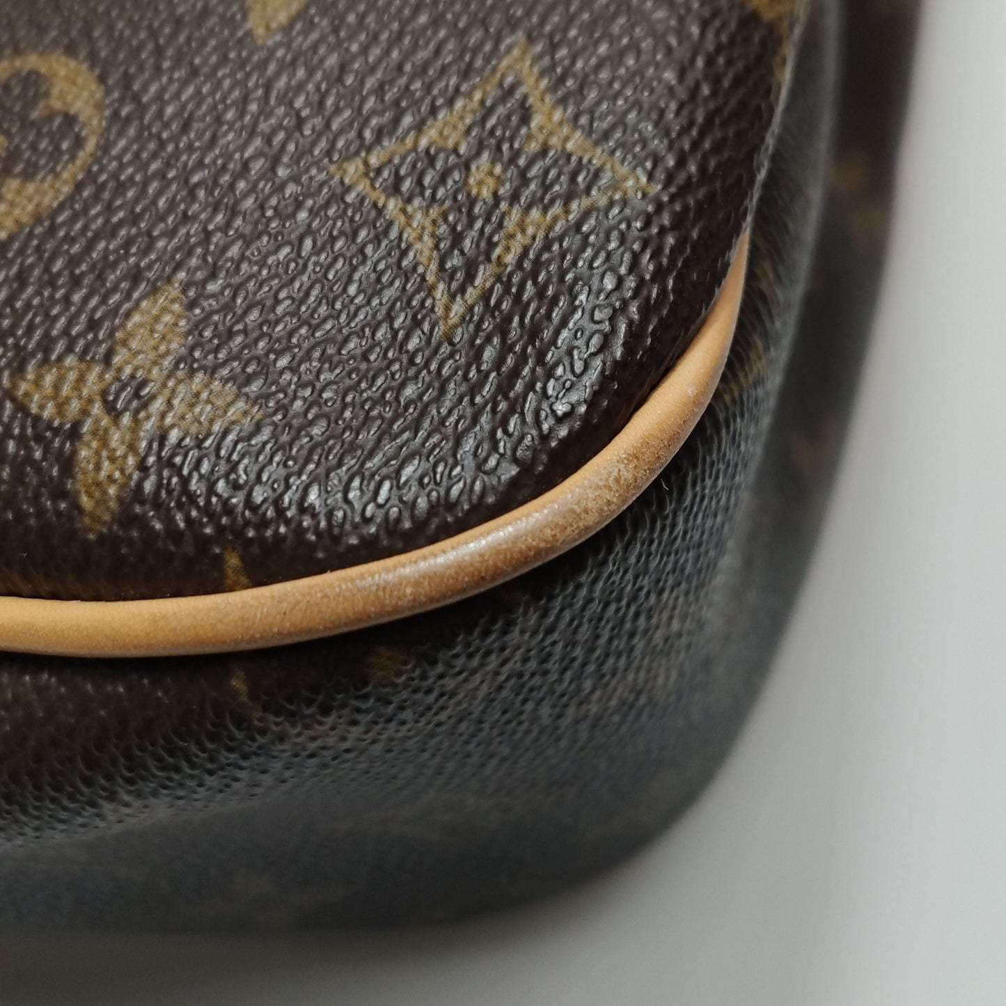 Preloved GLM-Manhattan Monogram Crossbody Bag 250317781109104