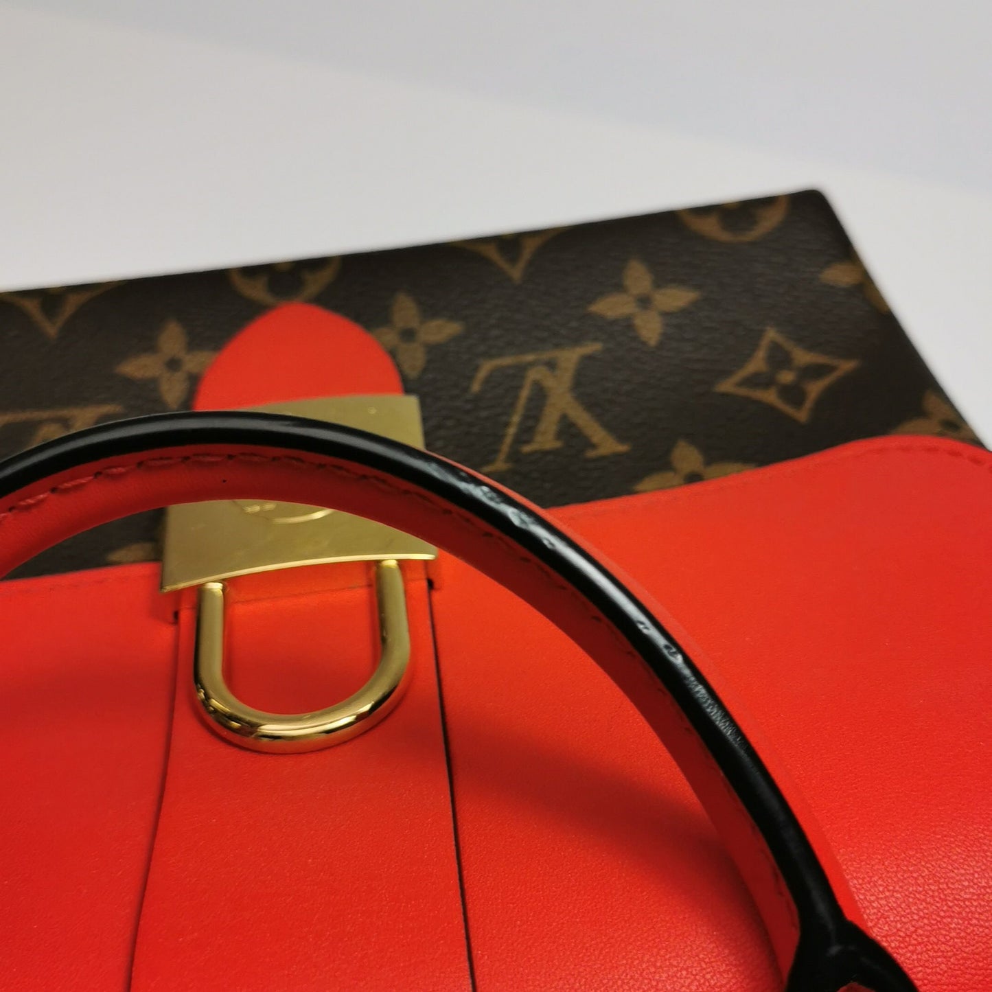 Preloved GLM-Locky BB Monogram Lock Crossbody Bag 250303781088965