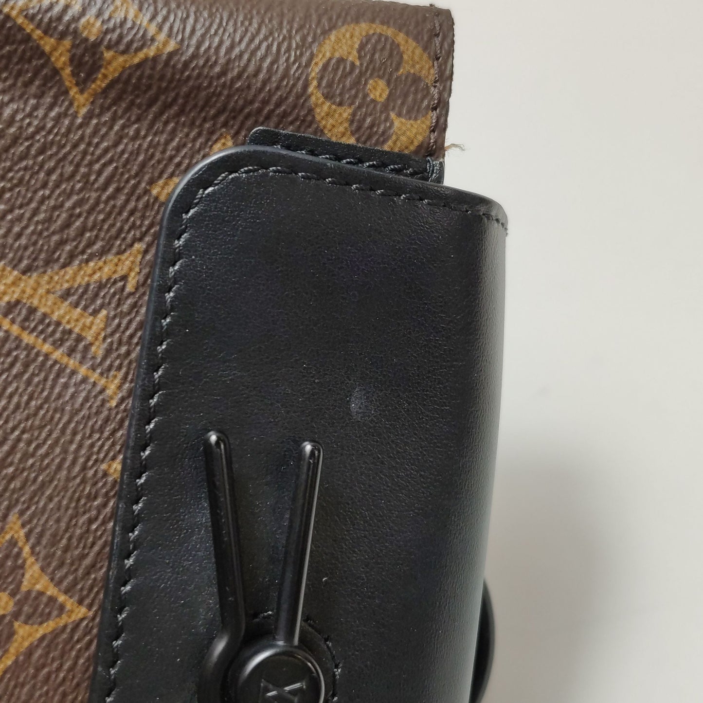 Preloved GLM-Steamer Nano Leather Monogram Crossbody Bag with Chip 250117781029500