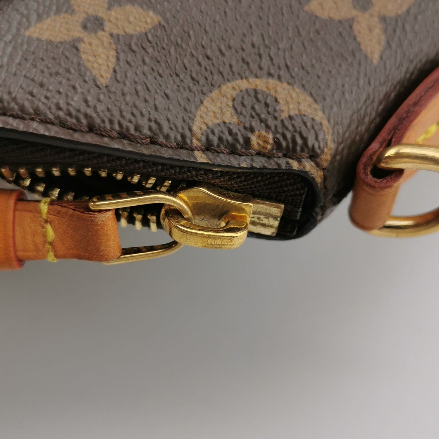 Preloved GLM-Rivoli Medium Monogram Empreinte Crossbody Bag 250106781013662