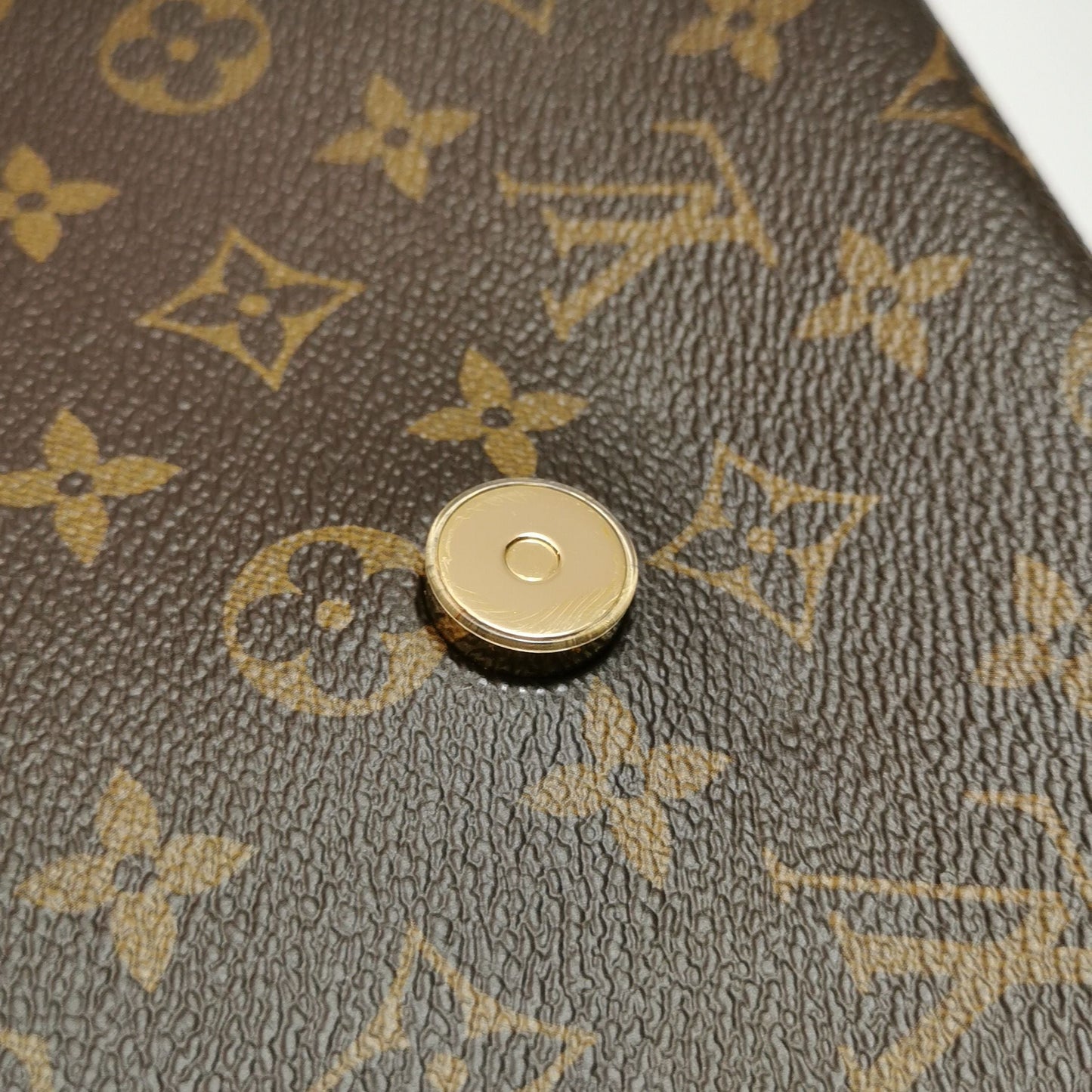 Preloved GLM-Locky BB Monogram Lock Crossbody Bag with Chip 24122878999840