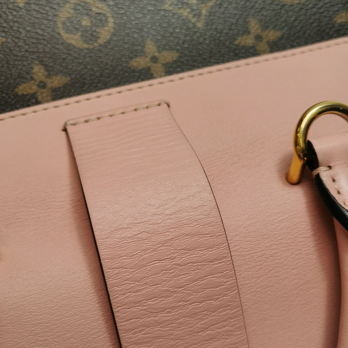 Preloved GLM-Locky BB Monogram Lock Crossbody Bag with Chip 24122878999840