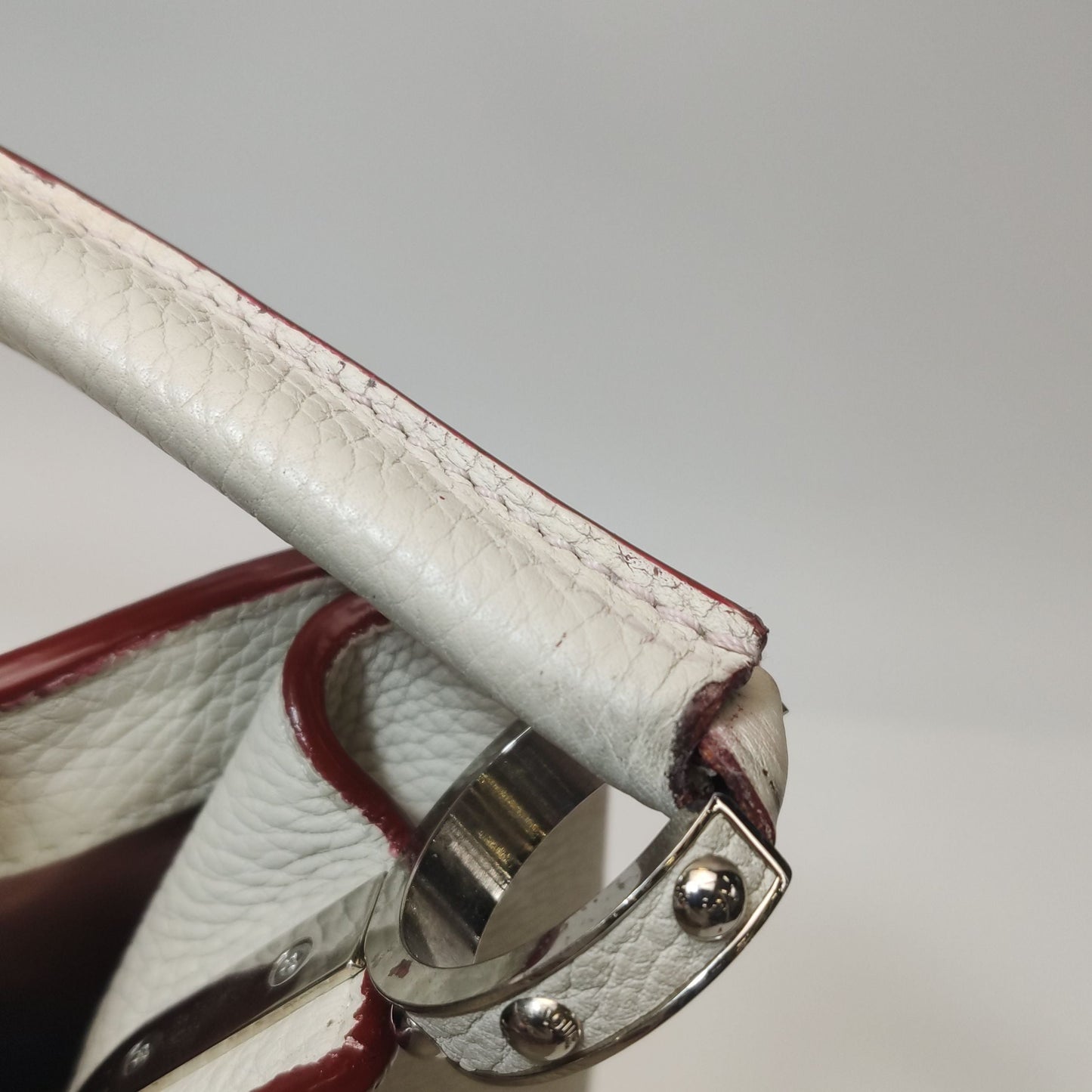 Preloved GLM-Capucines Large Leather Solid Metal LV Buckle Handbag 250529781214078