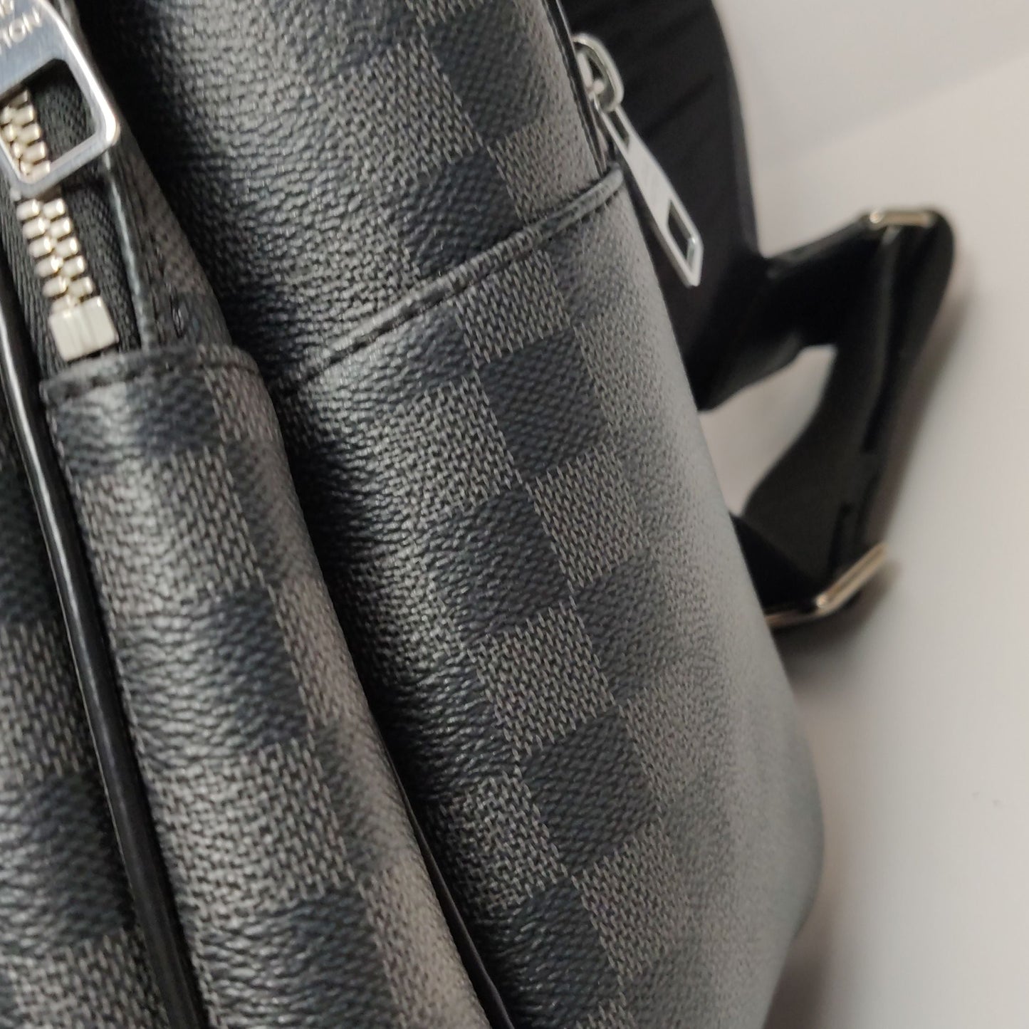 Preloved GLM-Michael Backpack in Checkered Leather 250529781212590