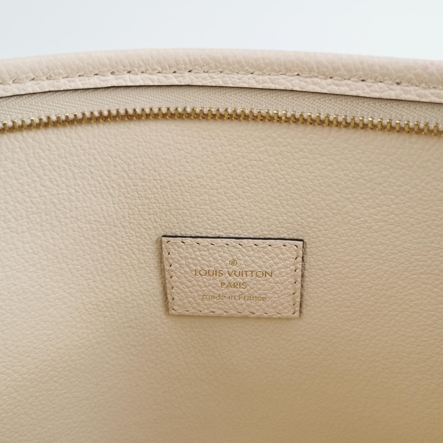 Preloved GLM-Toiletry Pouch 26 Calfskin Monogram Logo Handbag with Chip 250529781212581
