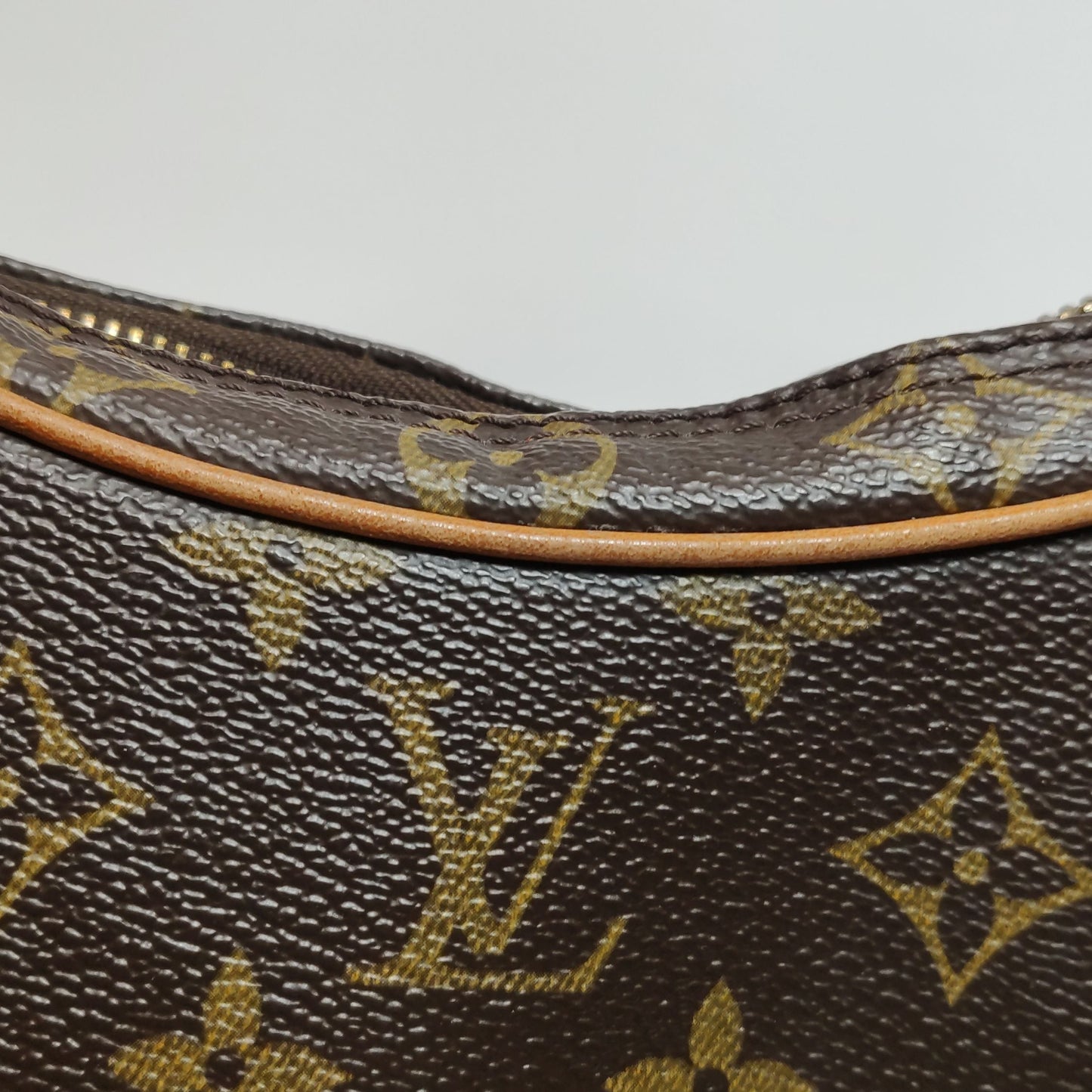 Preloved GLM-Croissant Pea Bag Small Monogram Print Curved Shoulder Bag 250529781212954