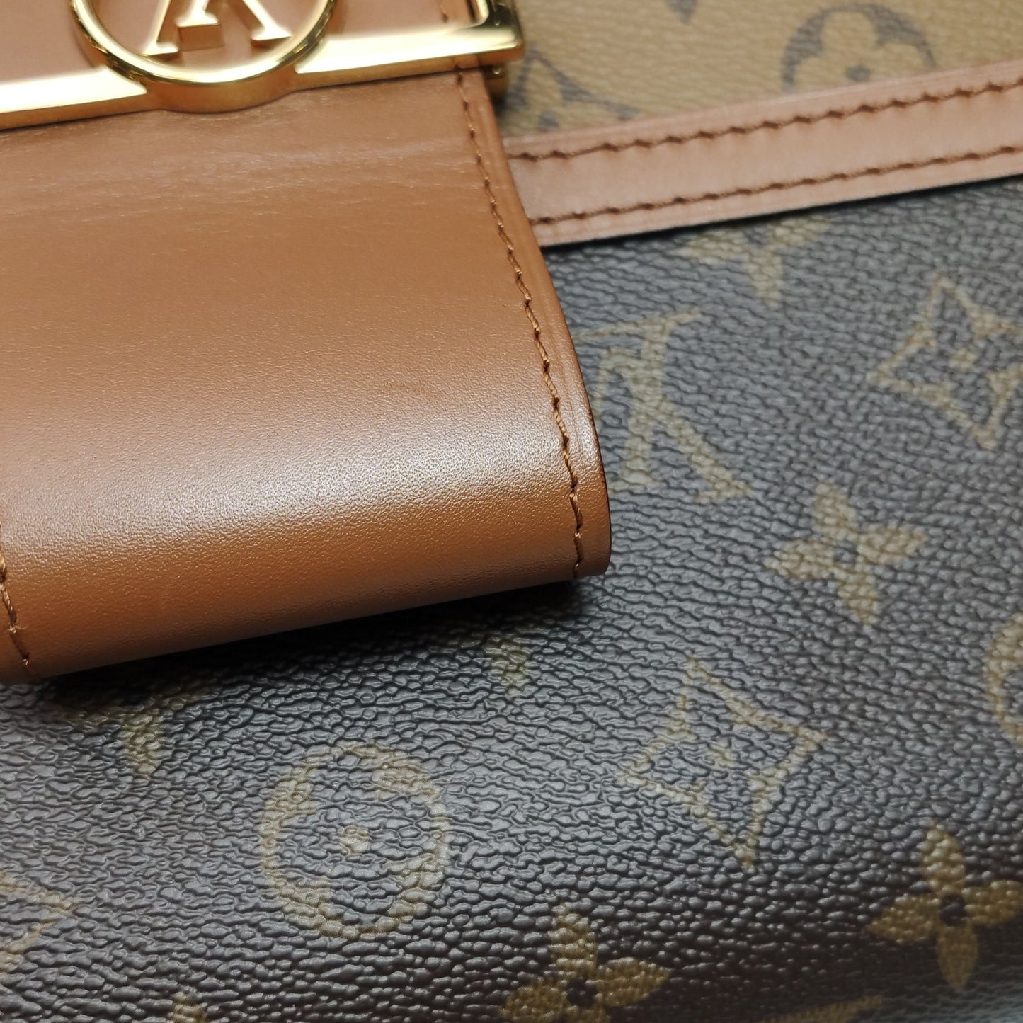Preloved GLM-Dauphine Medium Monogram Empreinte Leather Shoulder Bag with Chip 250528781212153