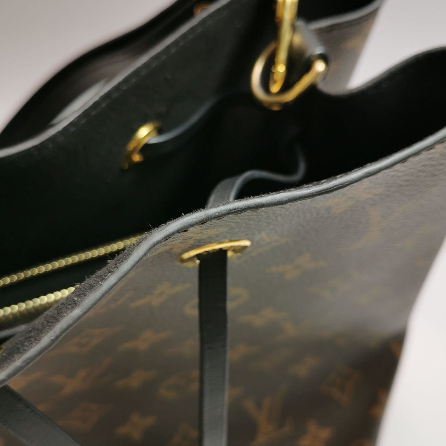 Preloved GLM-NÃƒâ€°ONOÃƒâ€° Medium Monogram Canvas Drawstring Shoulder Bag 057853100144