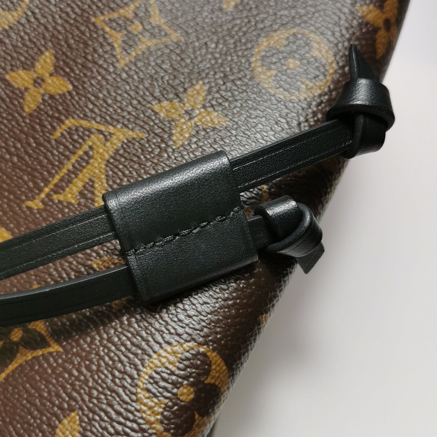 Preloved GLM-NÃƒâ€°ONOÃƒâ€° Medium Monogram Canvas Drawstring Shoulder Bag 057853100144