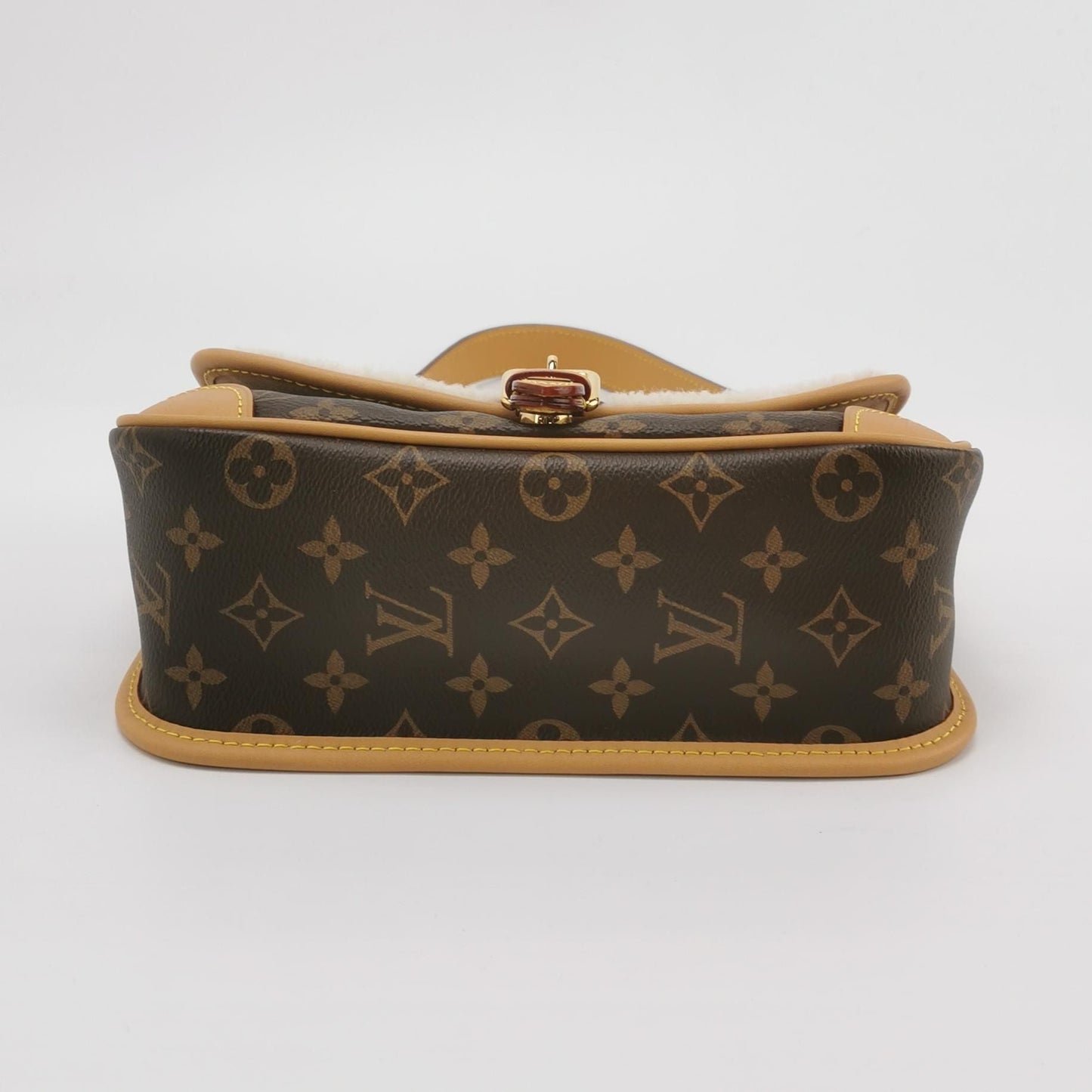 Preloved GLM-Diane Monogram Crossbody Bag with Chip 250607781226453