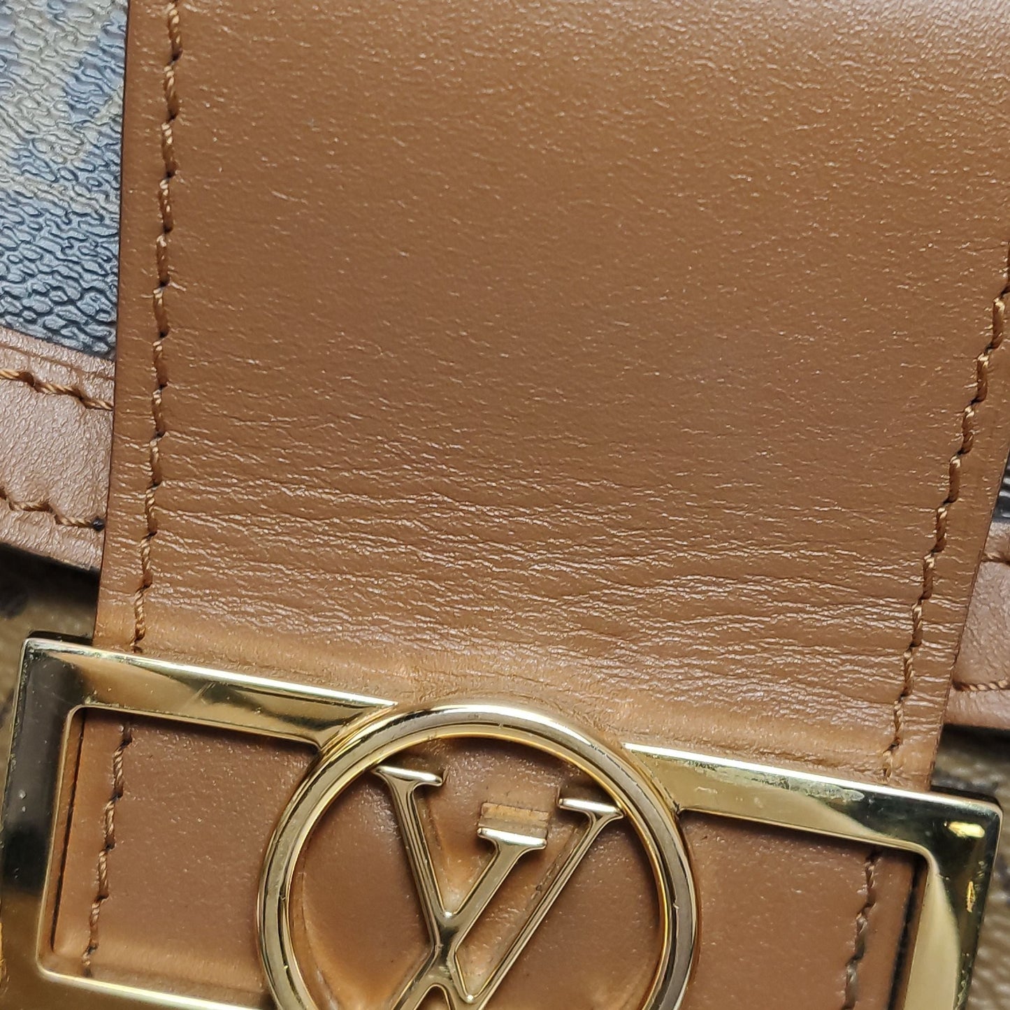 Preloved GLM-Dauphine Medium Monogram Empreinte Leather Crossbody Bag 250607781226958