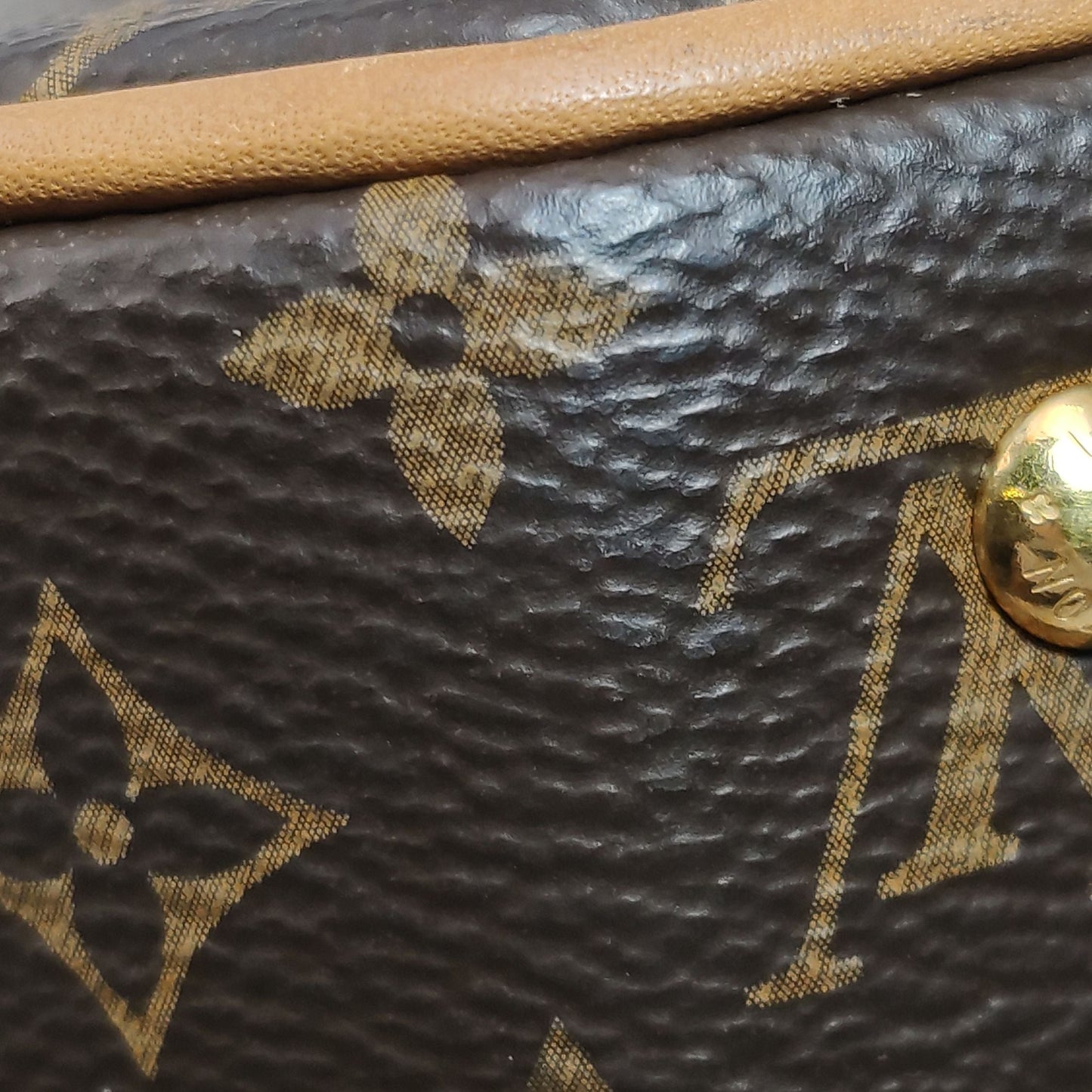 Preloved GLM-Boite Chapeau Small Monogram Canvas Round Bag Crossbody Bag 250527781209960