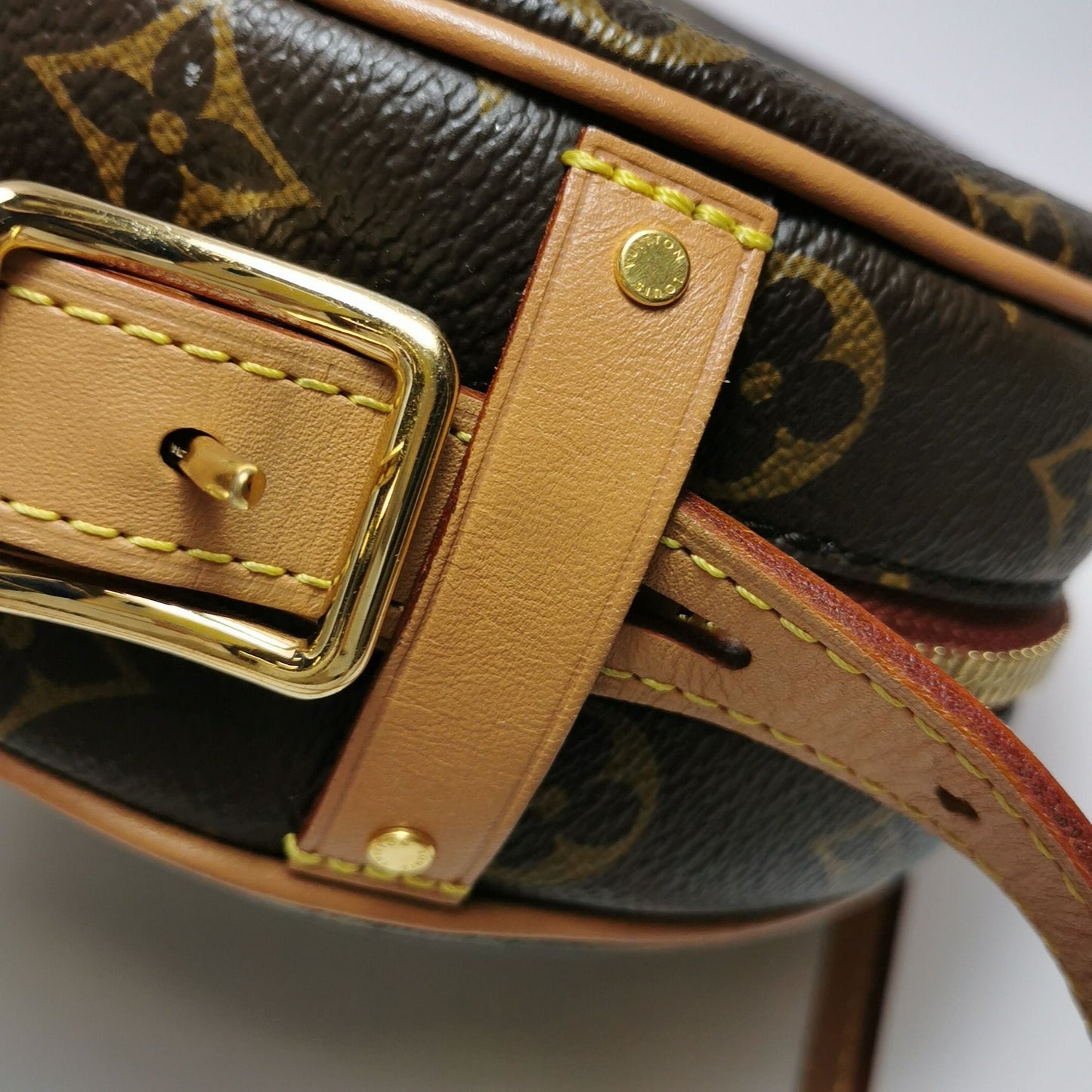 Preloved GLM-Boite Chapeau Small Monogram Crossbody Bag 250526781208361