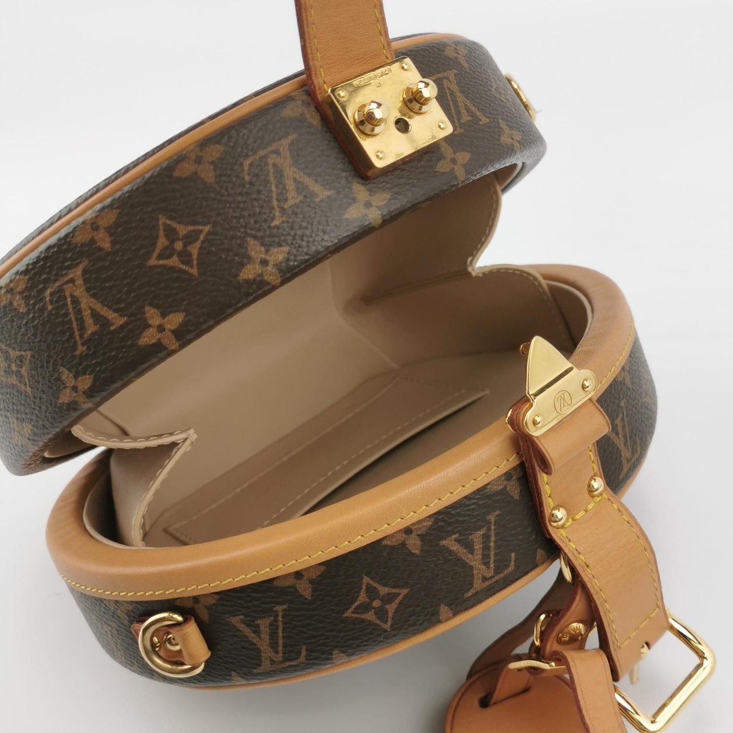 Preloved GLM-Boite Chapeau Small Monogram Print Round Bag Crossbody Bag 250525781207322