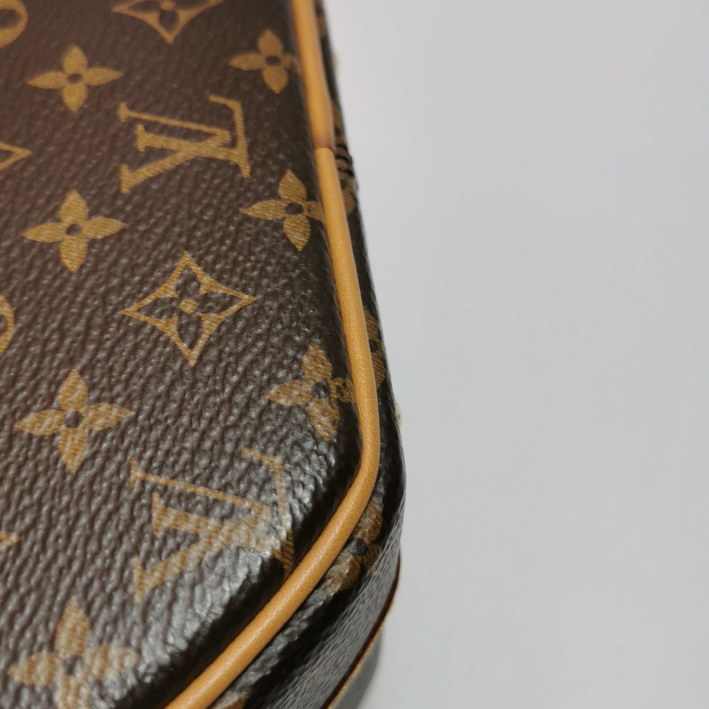Preloved GLM-Boite Chapeau Small Monogram Print Round Bag Crossbody Bag 250525781207322
