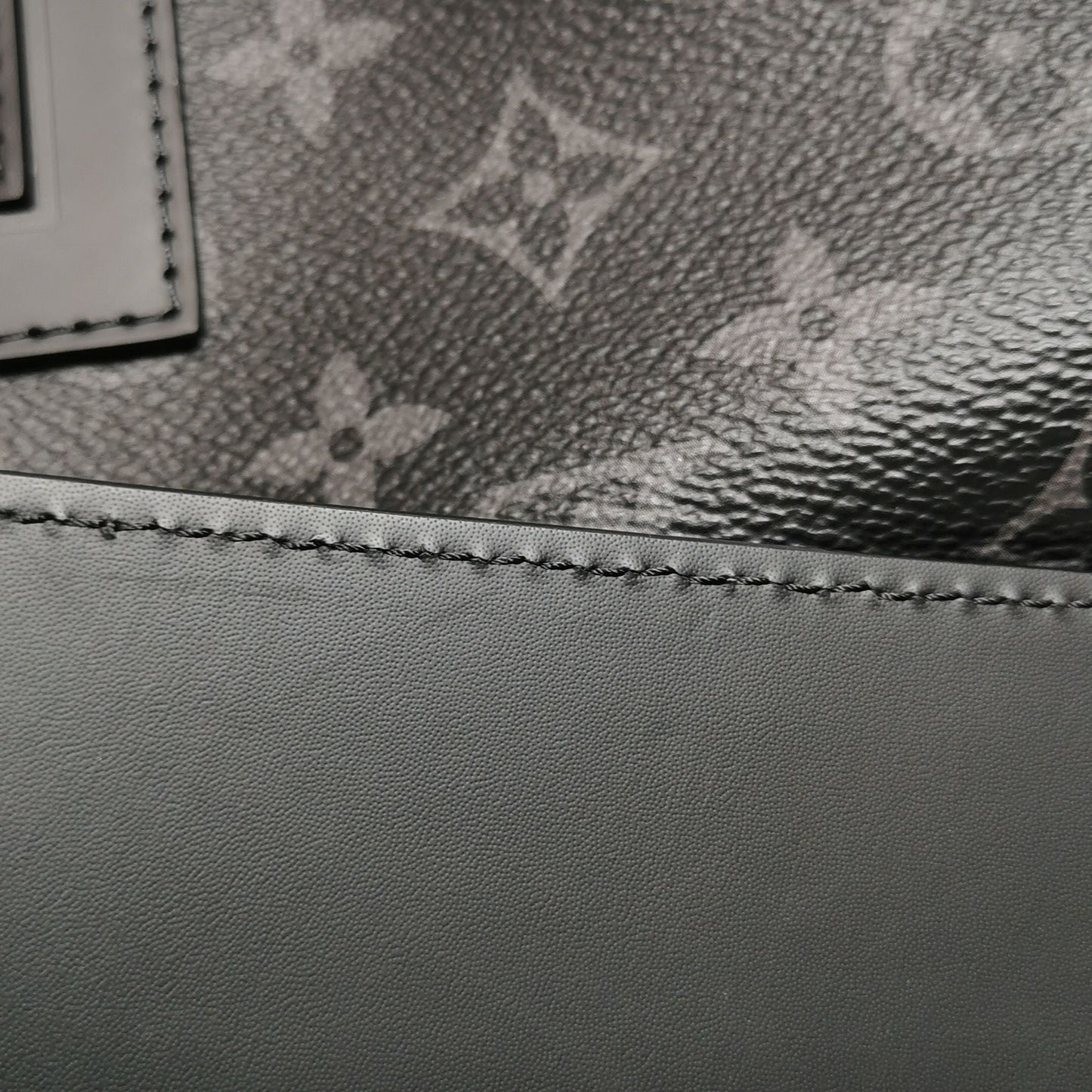 Preloved GLM-Voyager Small Monogram Crossbody Bag with Chip 250523781205096