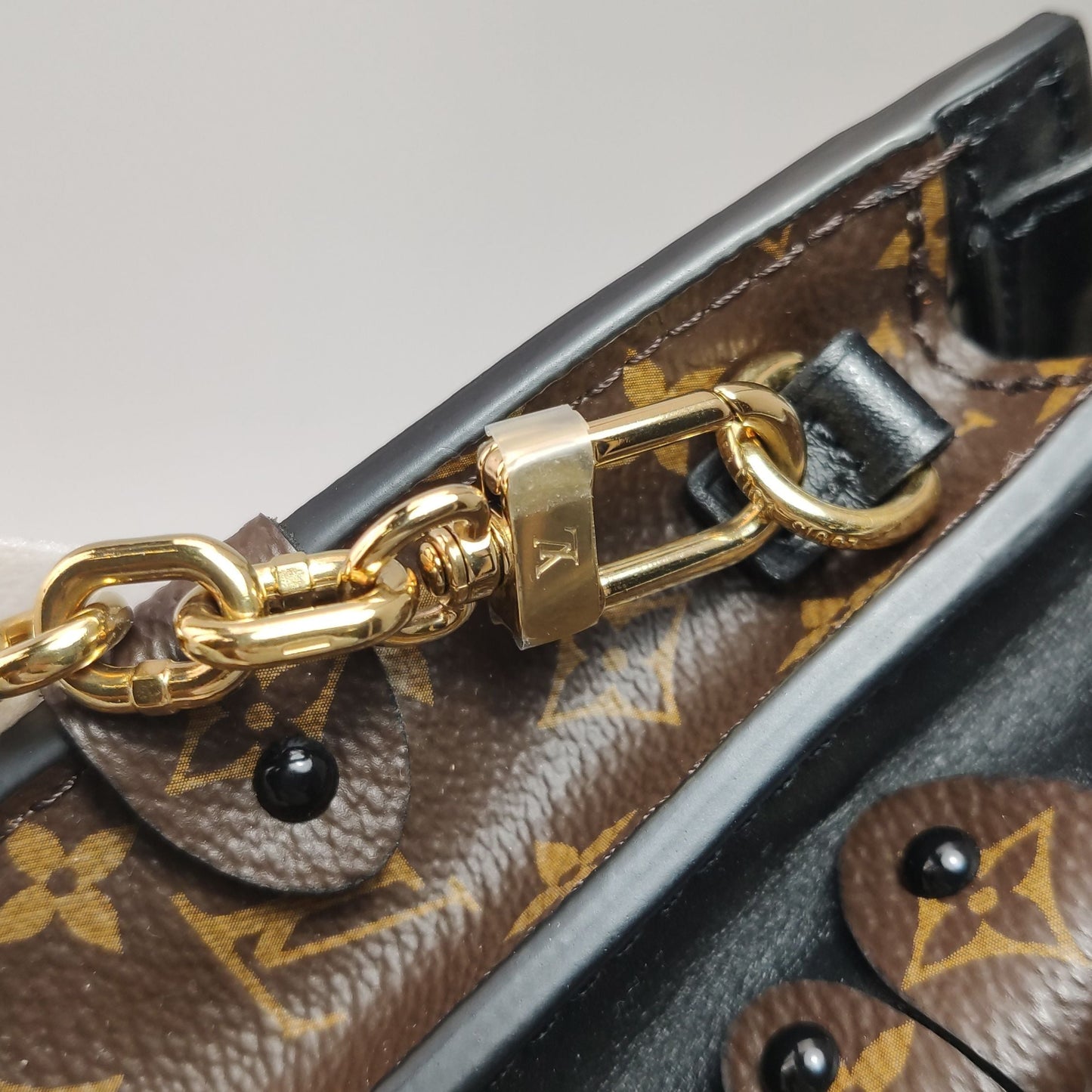 Preloved GLM-Trunk Clutch Soft Calfskin Monogram Print S-lock Crossbody Bag Microchip 250521781201763