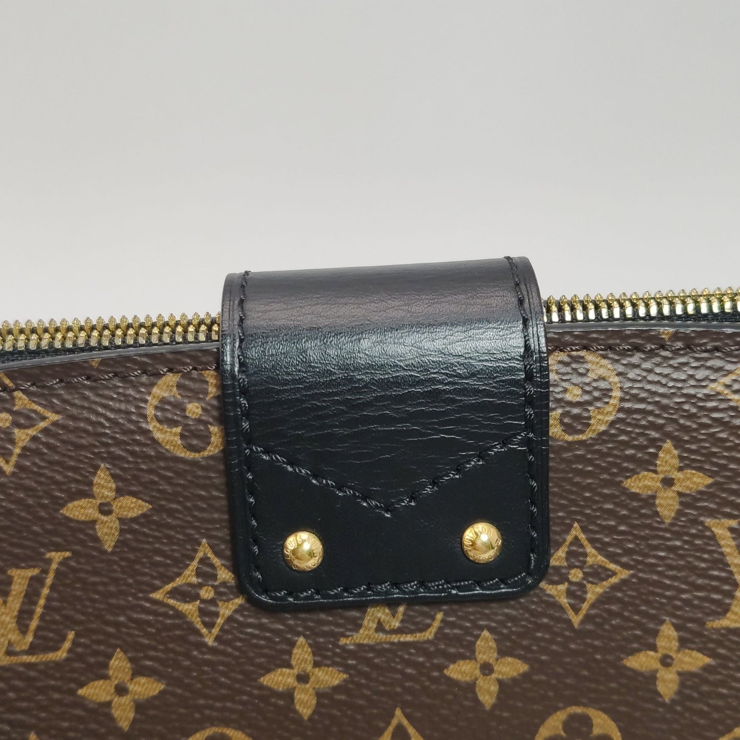 Preloved GLM-Trunk Clutch Soft Calfskin Monogram Print S-lock Crossbody Bag Microchip 250521781201763