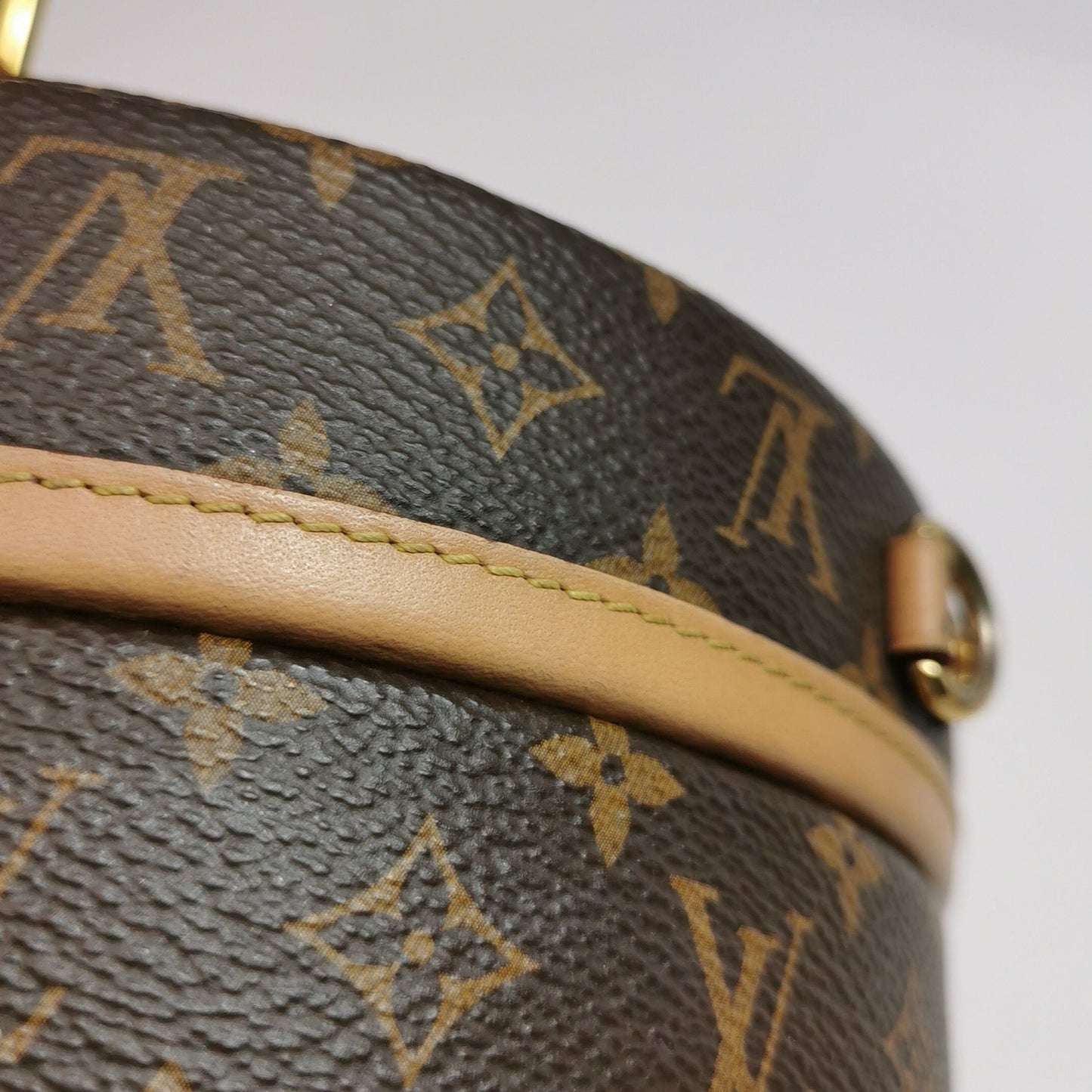 Preloved GLM-Boite Chapeau Small Monogram Print Round Bag Crossbody Bag with Chip 250516781194929