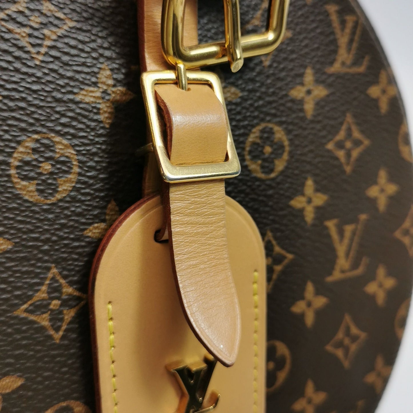 Preloved GLM-Boite Chapeau Small Monogram Print Round Bag Crossbody Bag with Chip 250516781194929