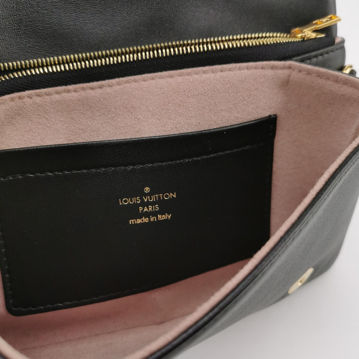 Preloved GLM-Coussin Lambskin Monogram Embossed Logo Chain Crossbody Bag Microchip Version 250515781193768