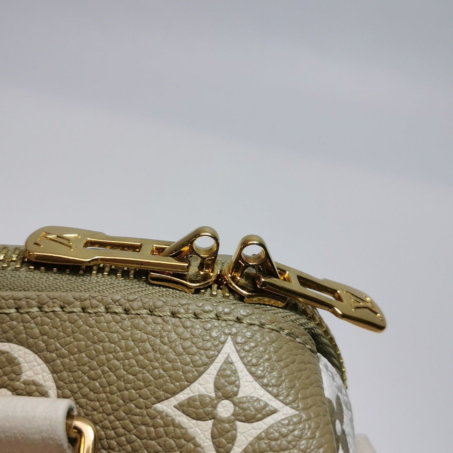 Preloved GLM-Speedy 20 Monogram Boston Crossbody Bag with Chip 250426781166426